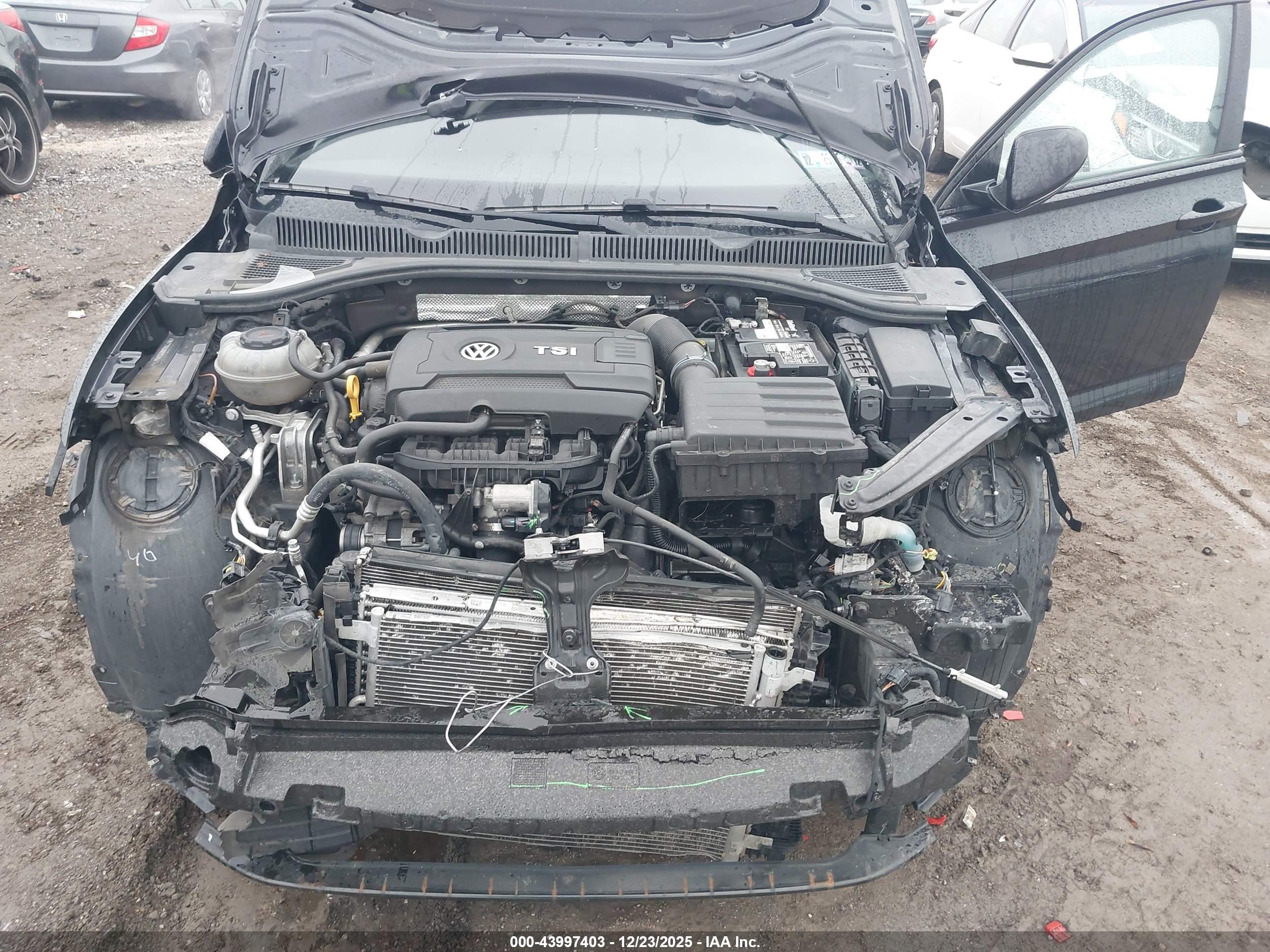 VOLKSWAGEN JETTA image 10