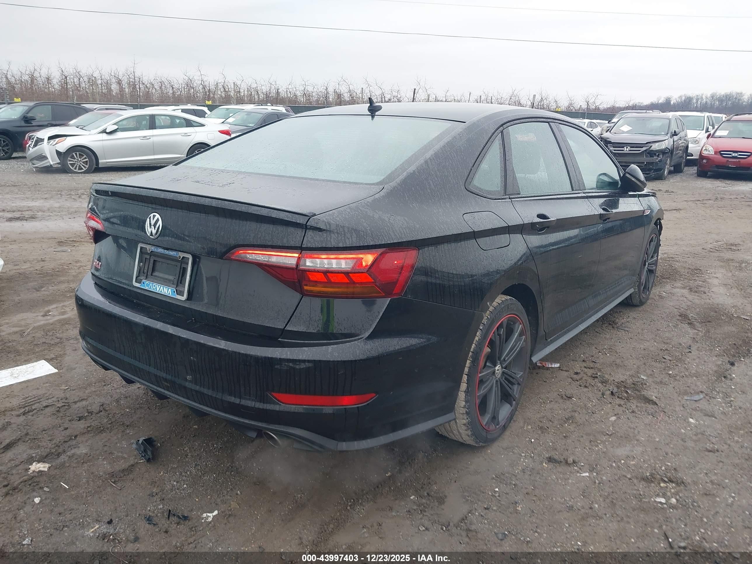 VOLKSWAGEN JETTA image 4