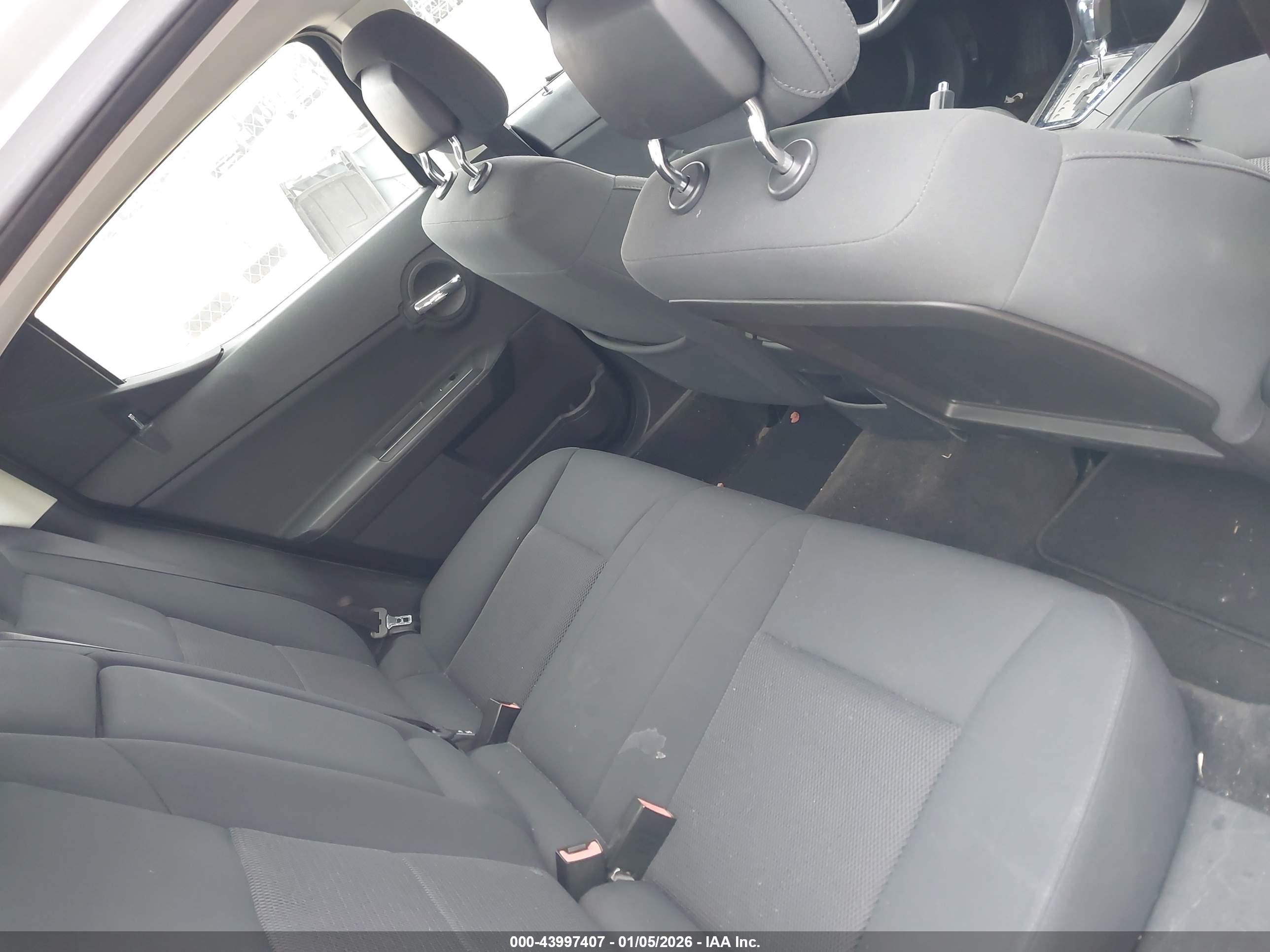 DODGE AVENGER image 8