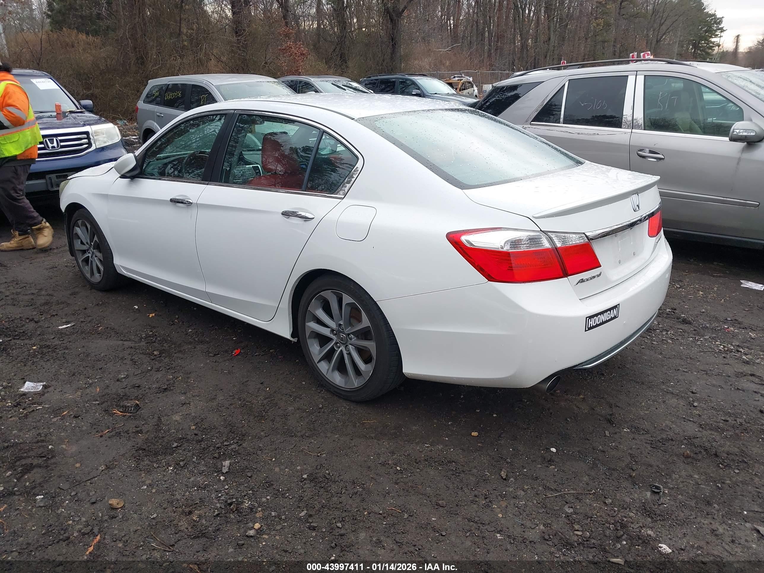 HONDA ACCORD image 3