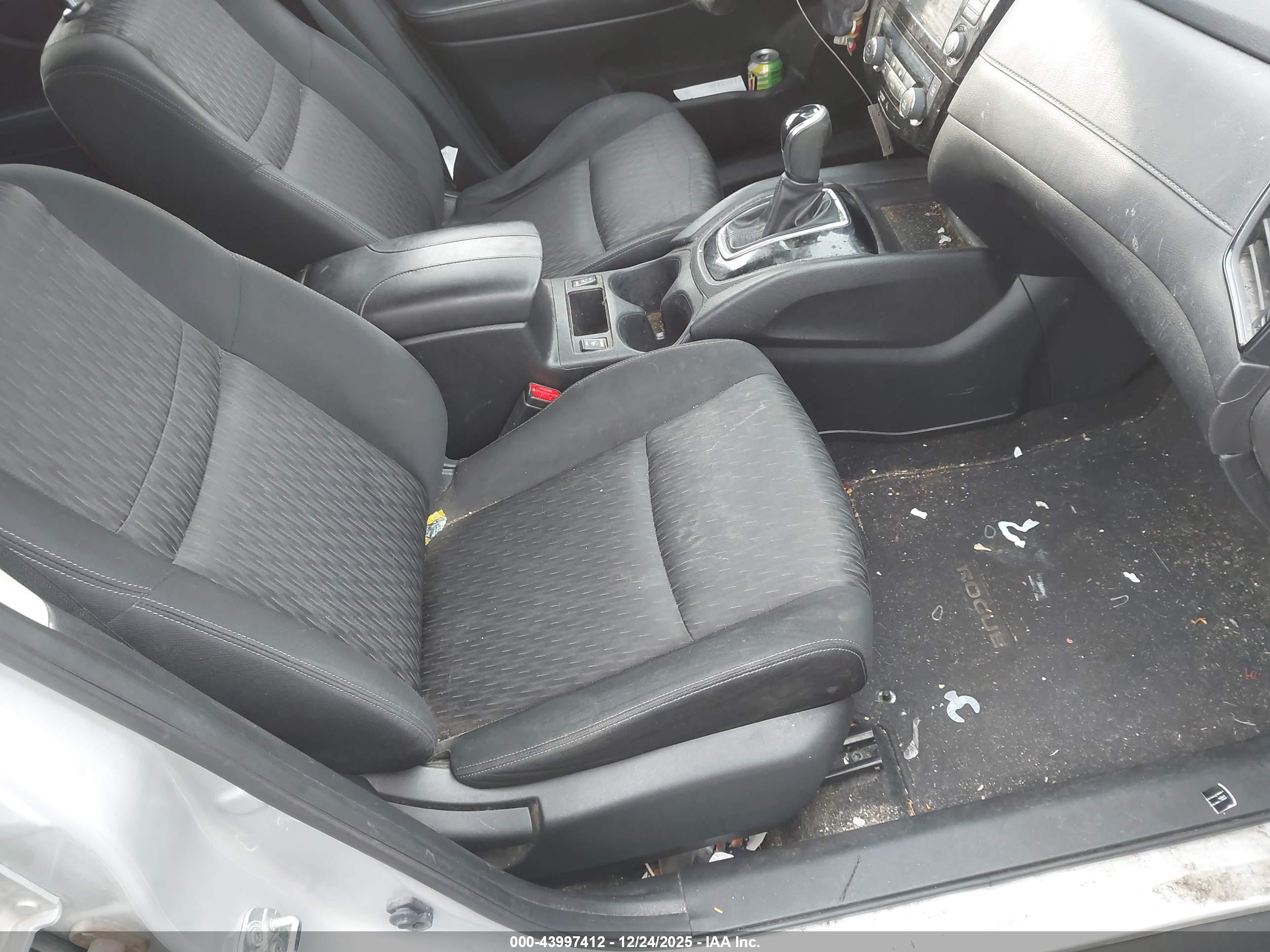 NISSAN ROGUE image 5