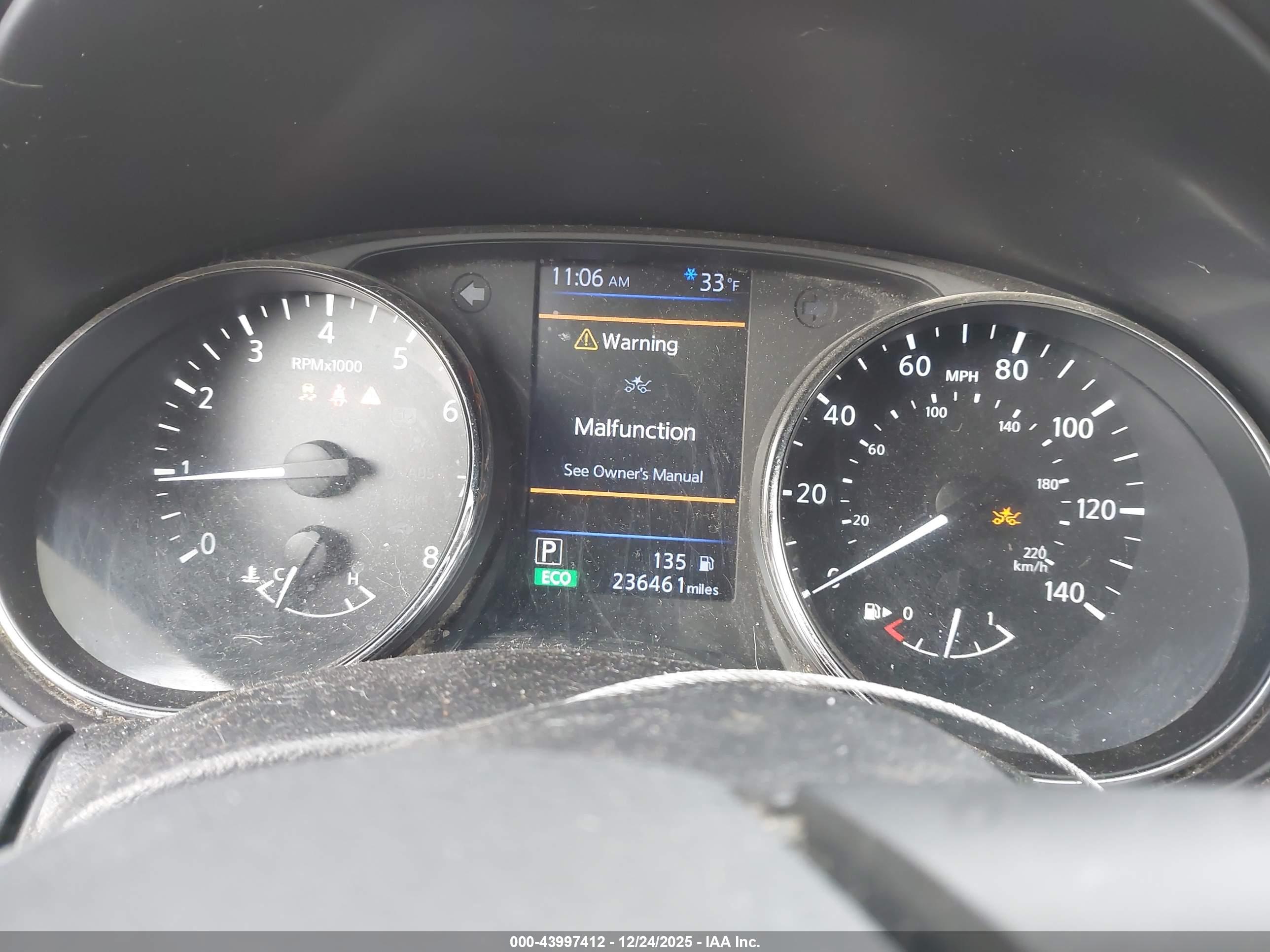 NISSAN ROGUE image 7