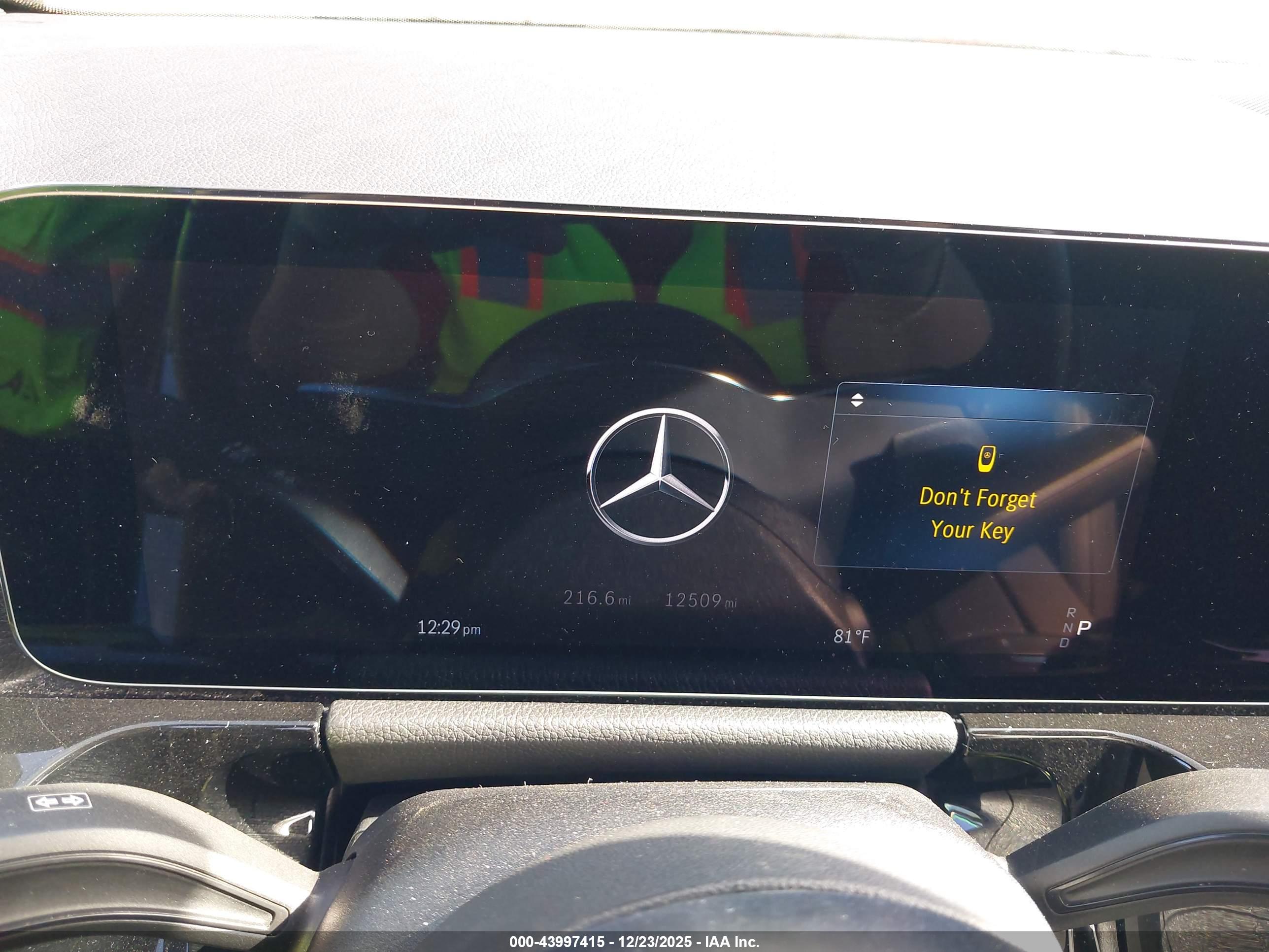 MERCEDES-BENZ GLA image 7