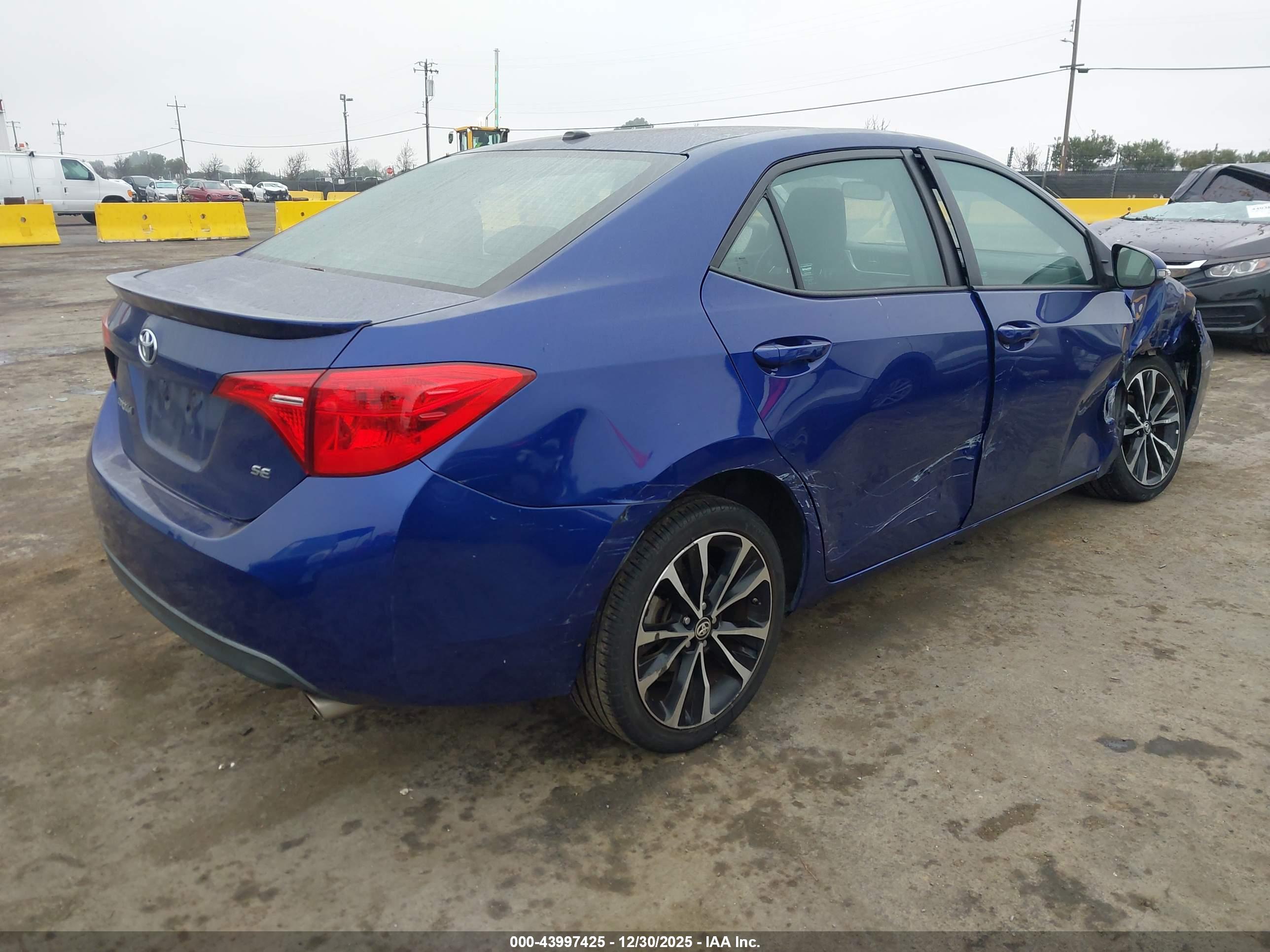 TOYOTA COROLLA image 4