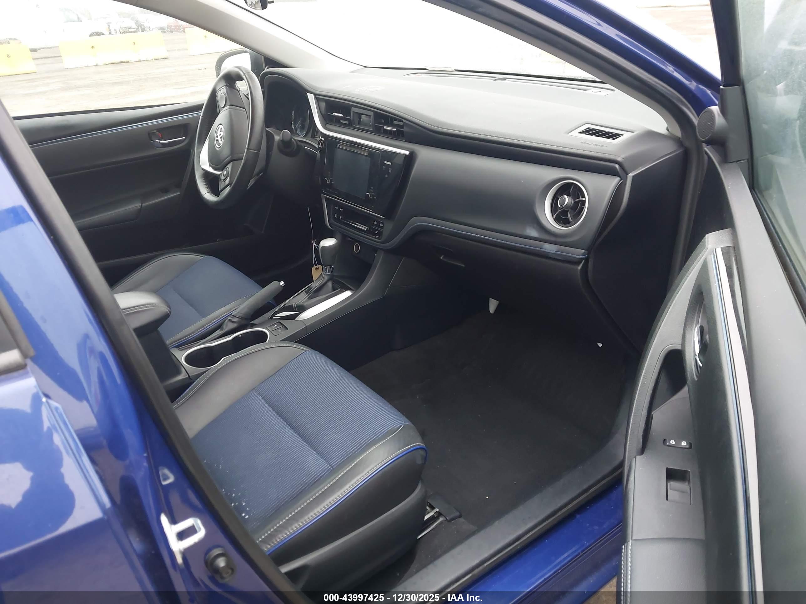 TOYOTA COROLLA image 5