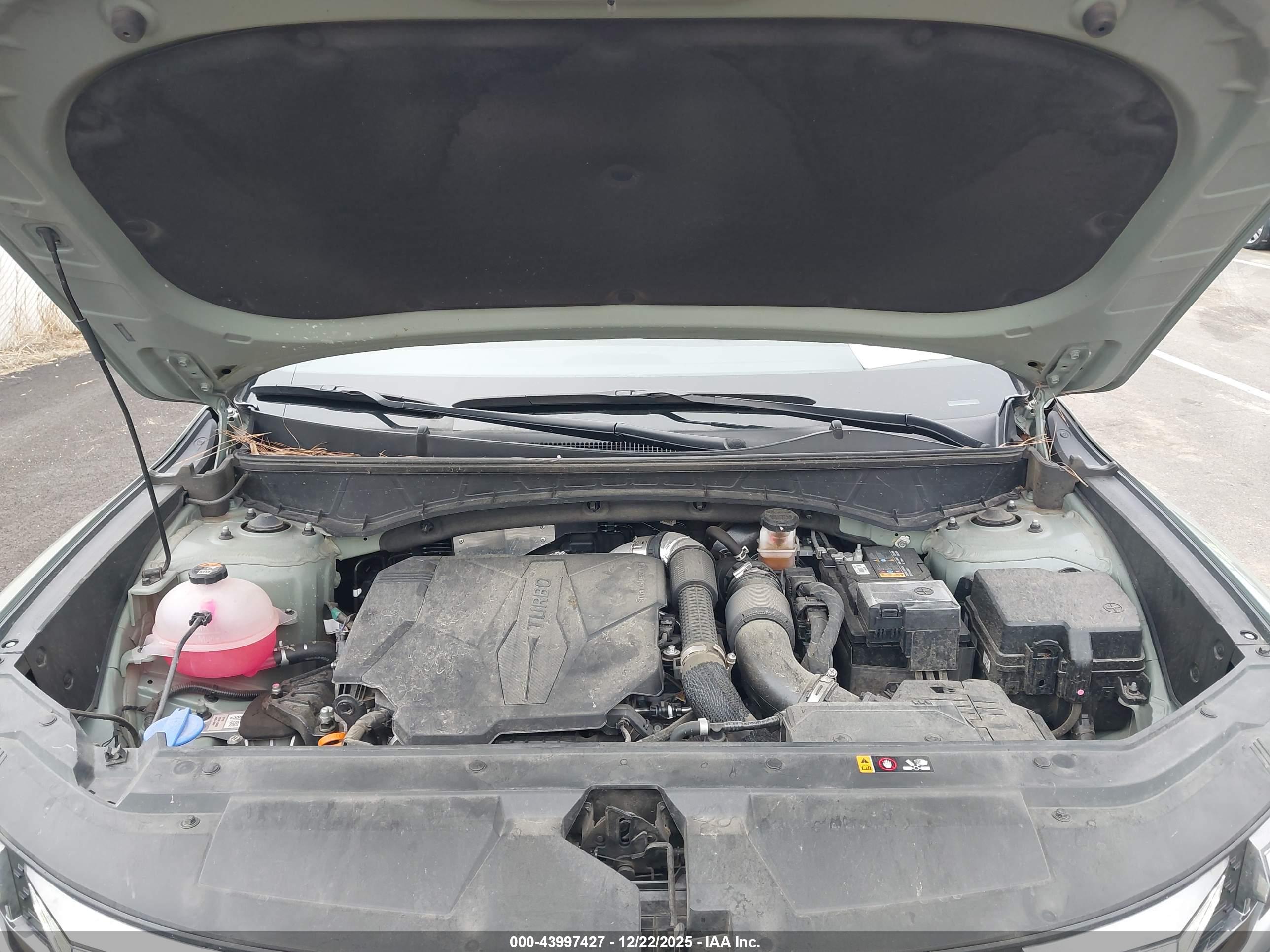 HYUNDAI SANTA image 10
