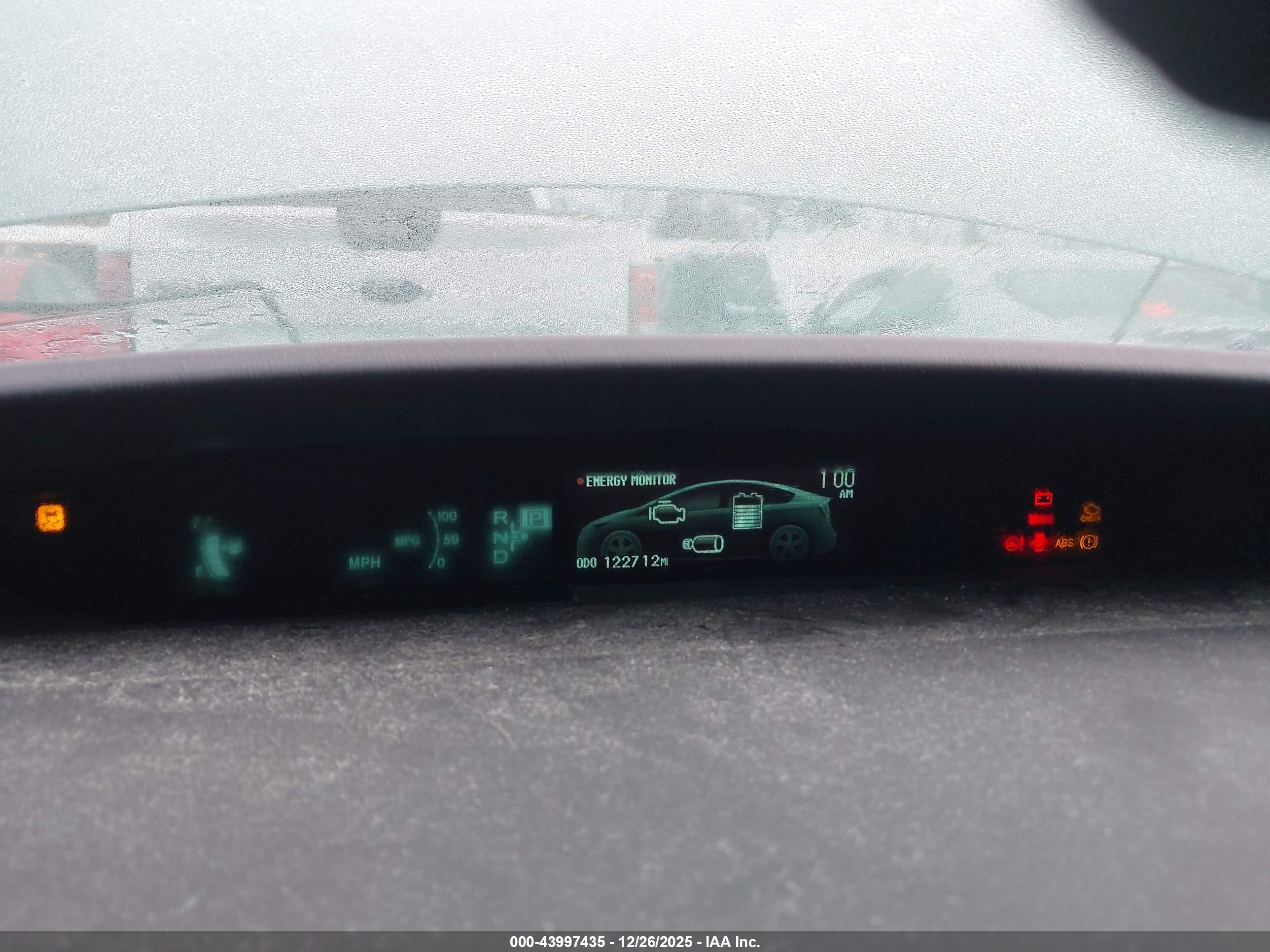 TOYOTA PRIUS image 7