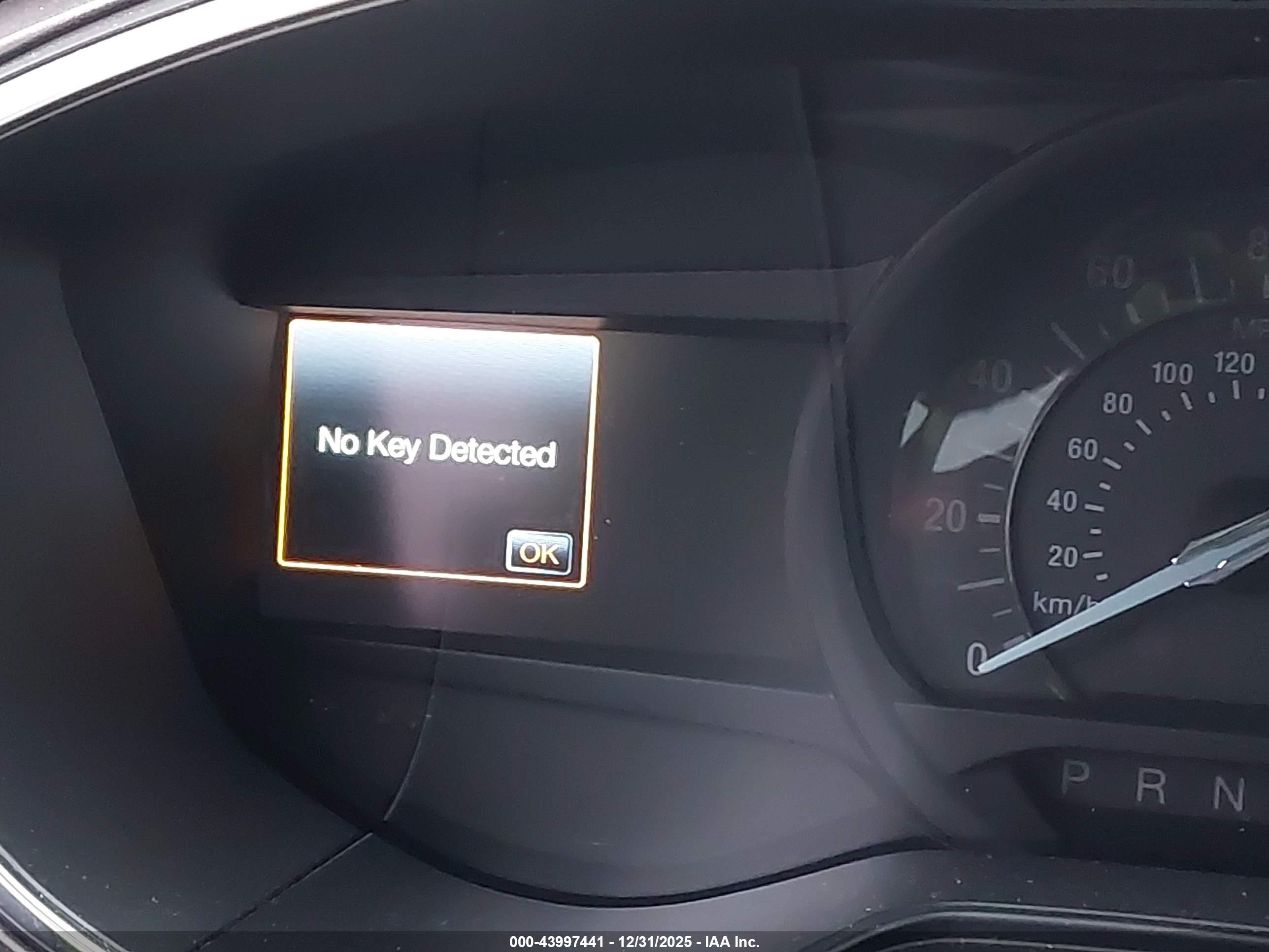 FORD FUSION image 7