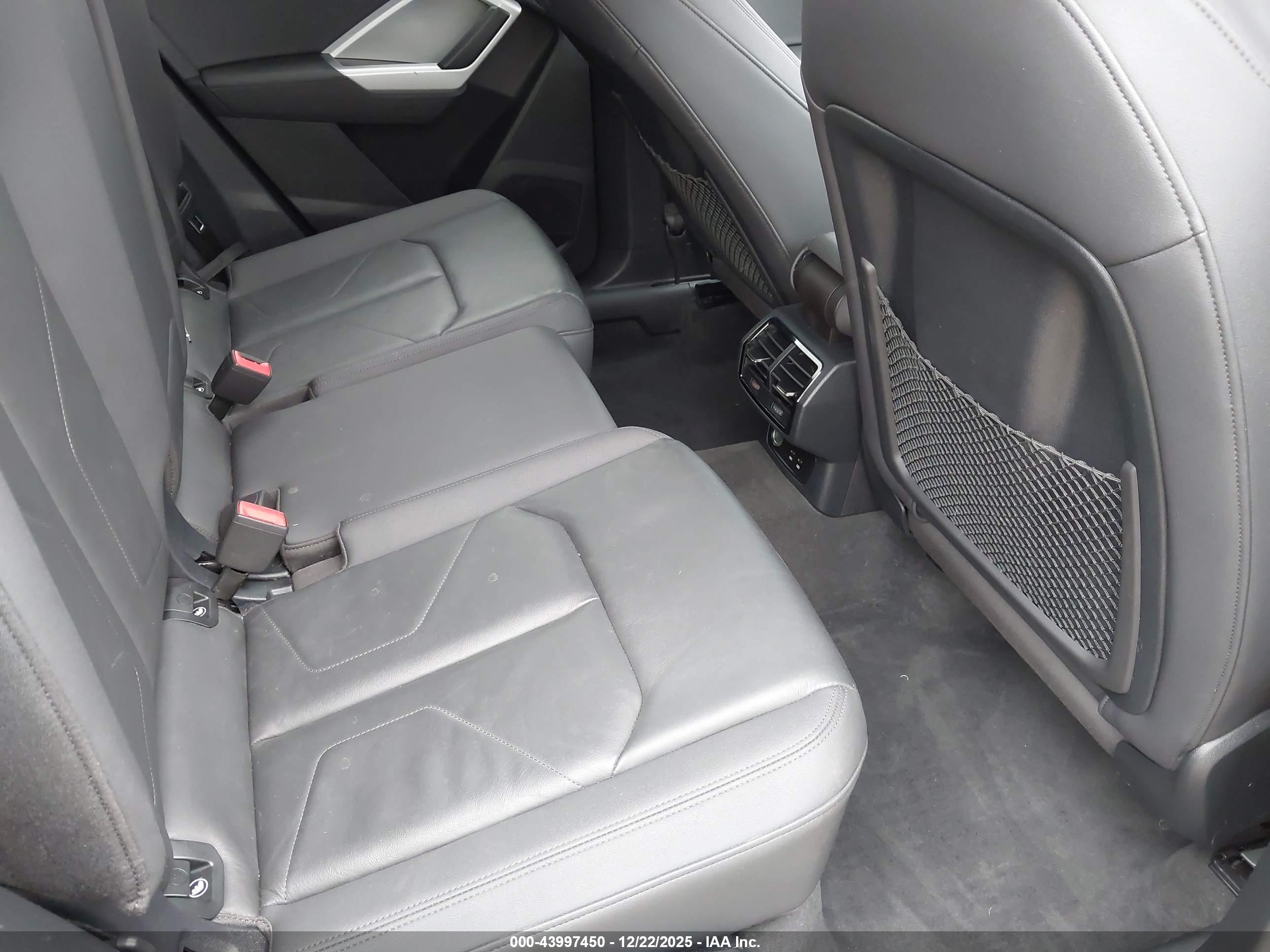 AUDI Q3 image 8