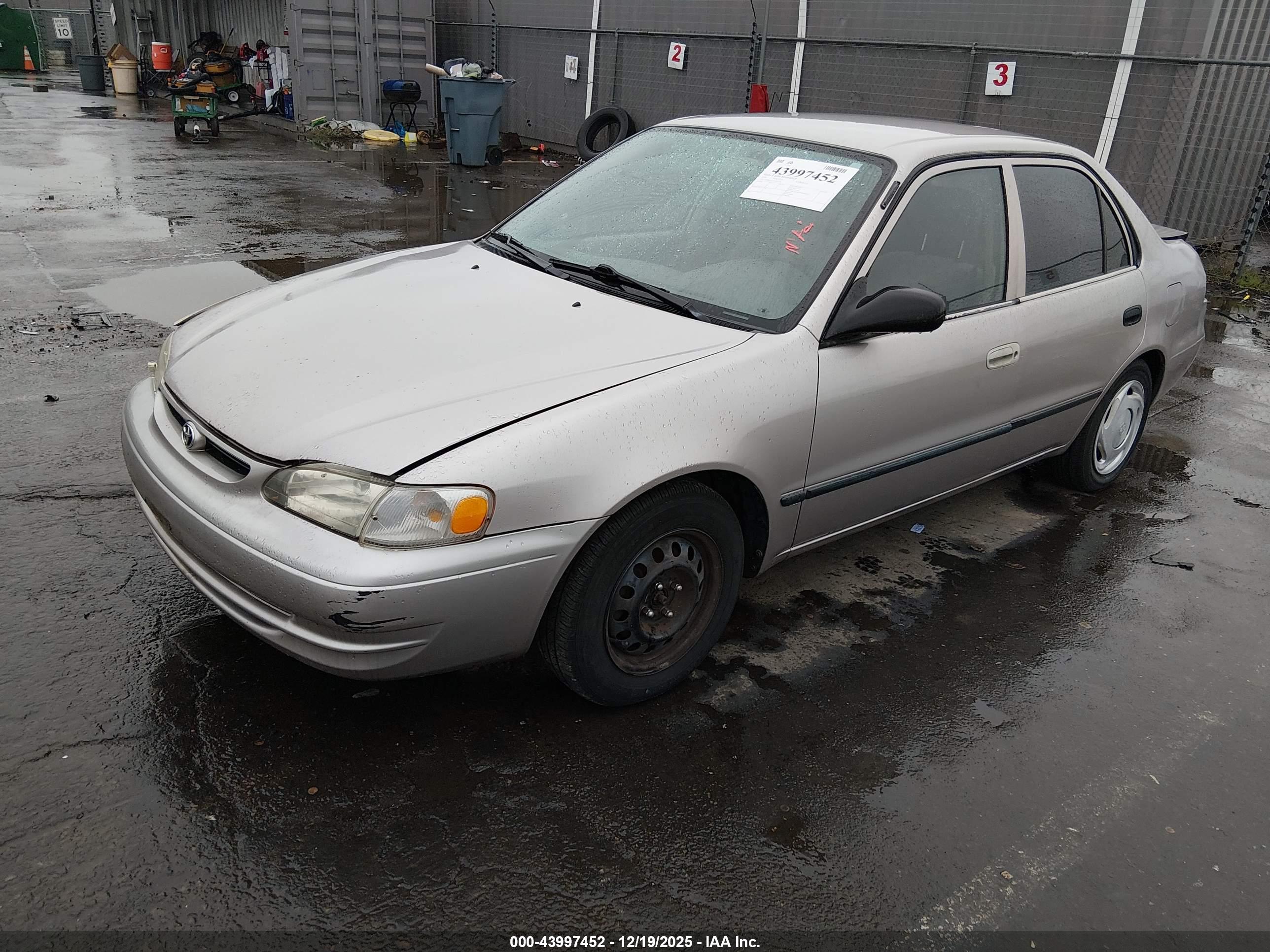 TOYOTA COROLLA image 2