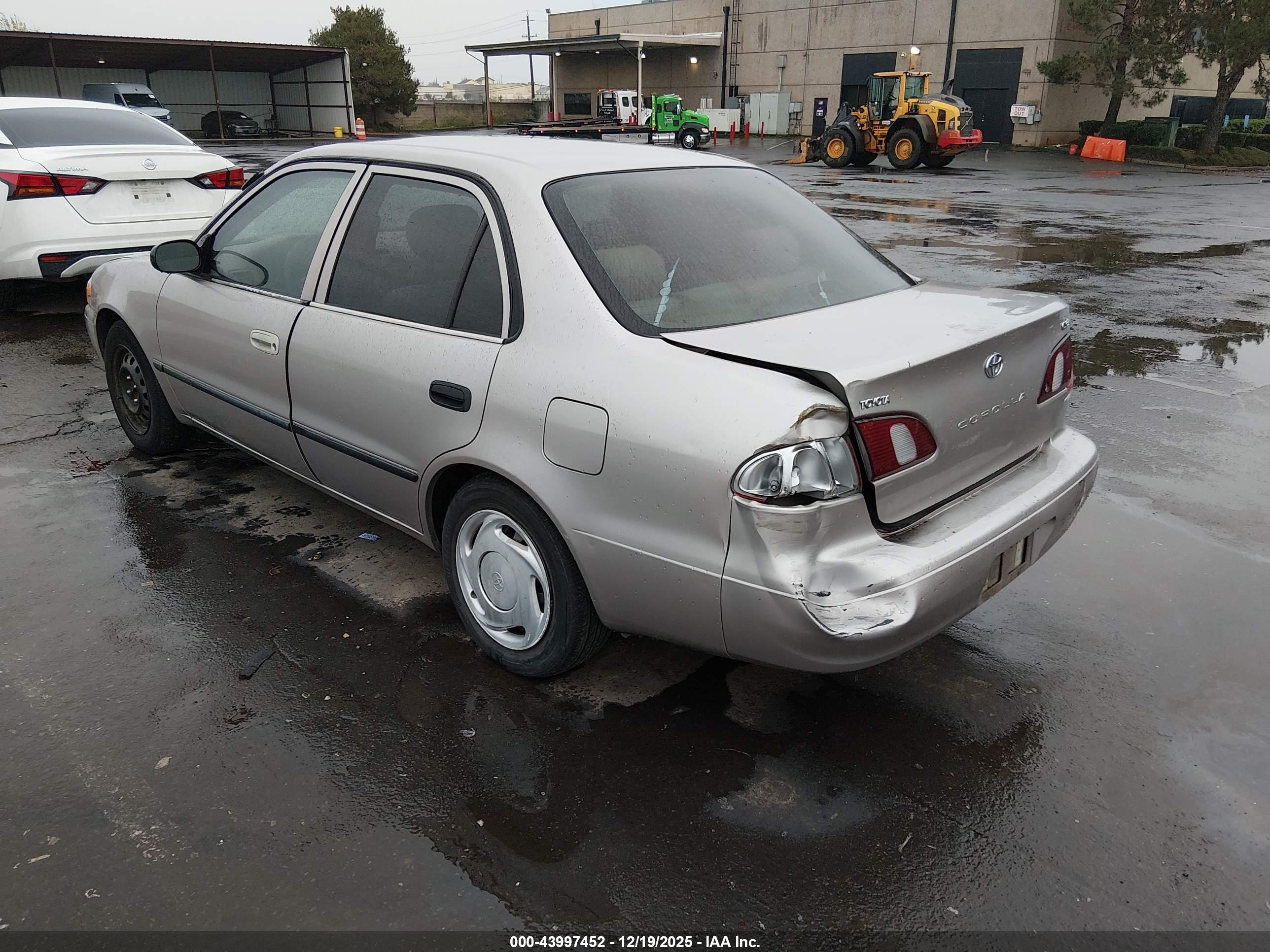 TOYOTA COROLLA image 3