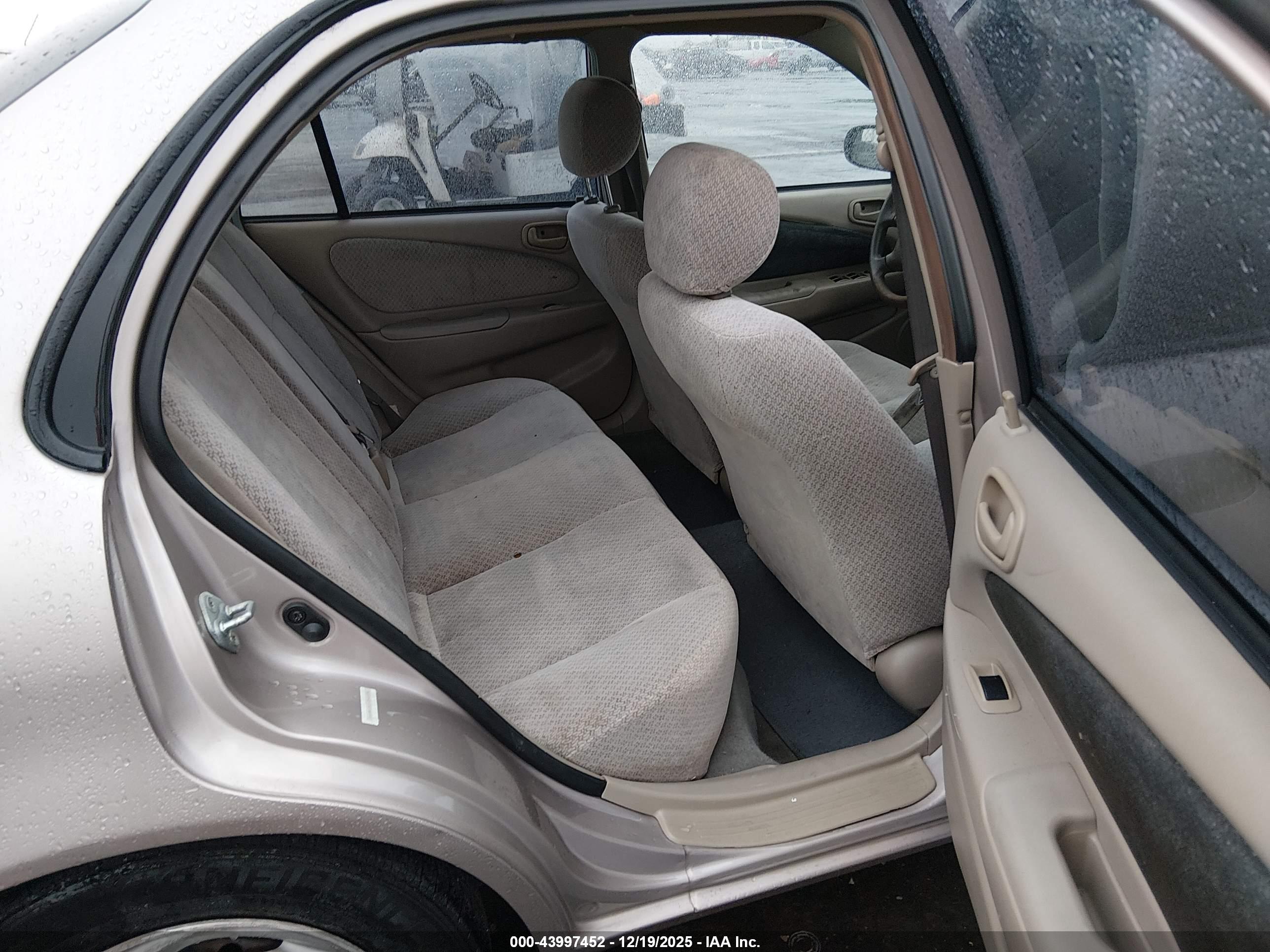 TOYOTA COROLLA image 8