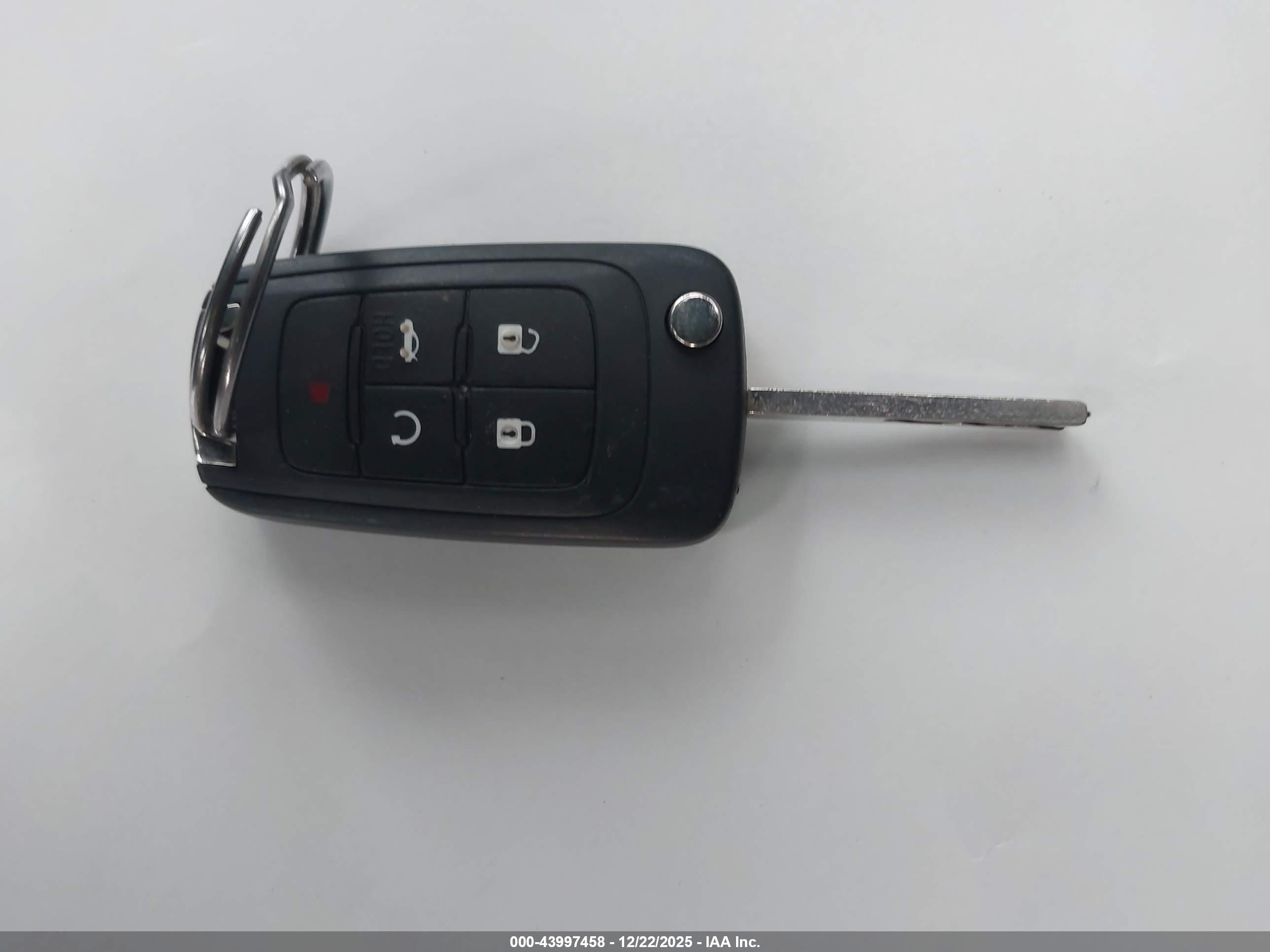 BUICK LACROSSE image 11