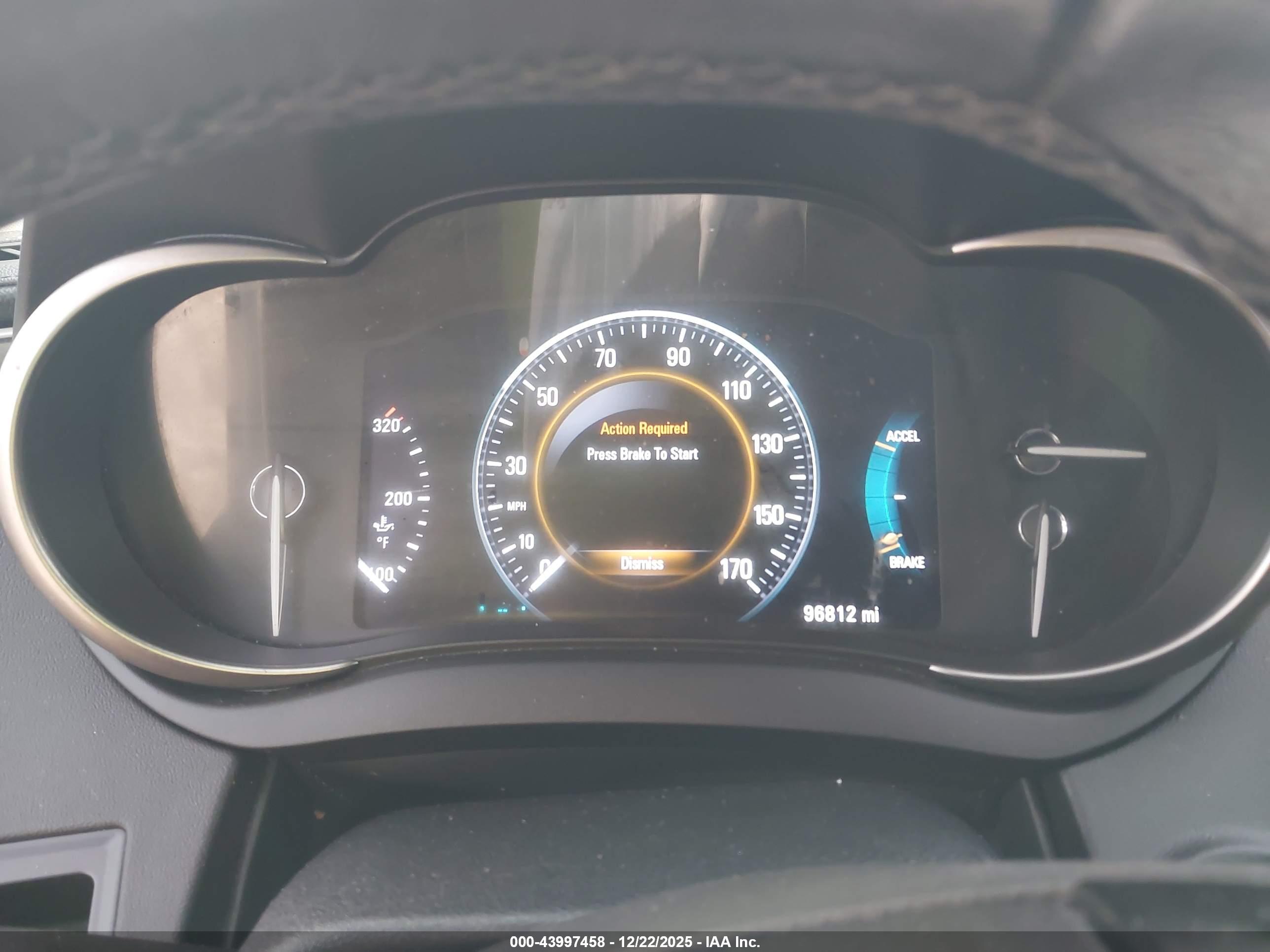BUICK LACROSSE image 7
