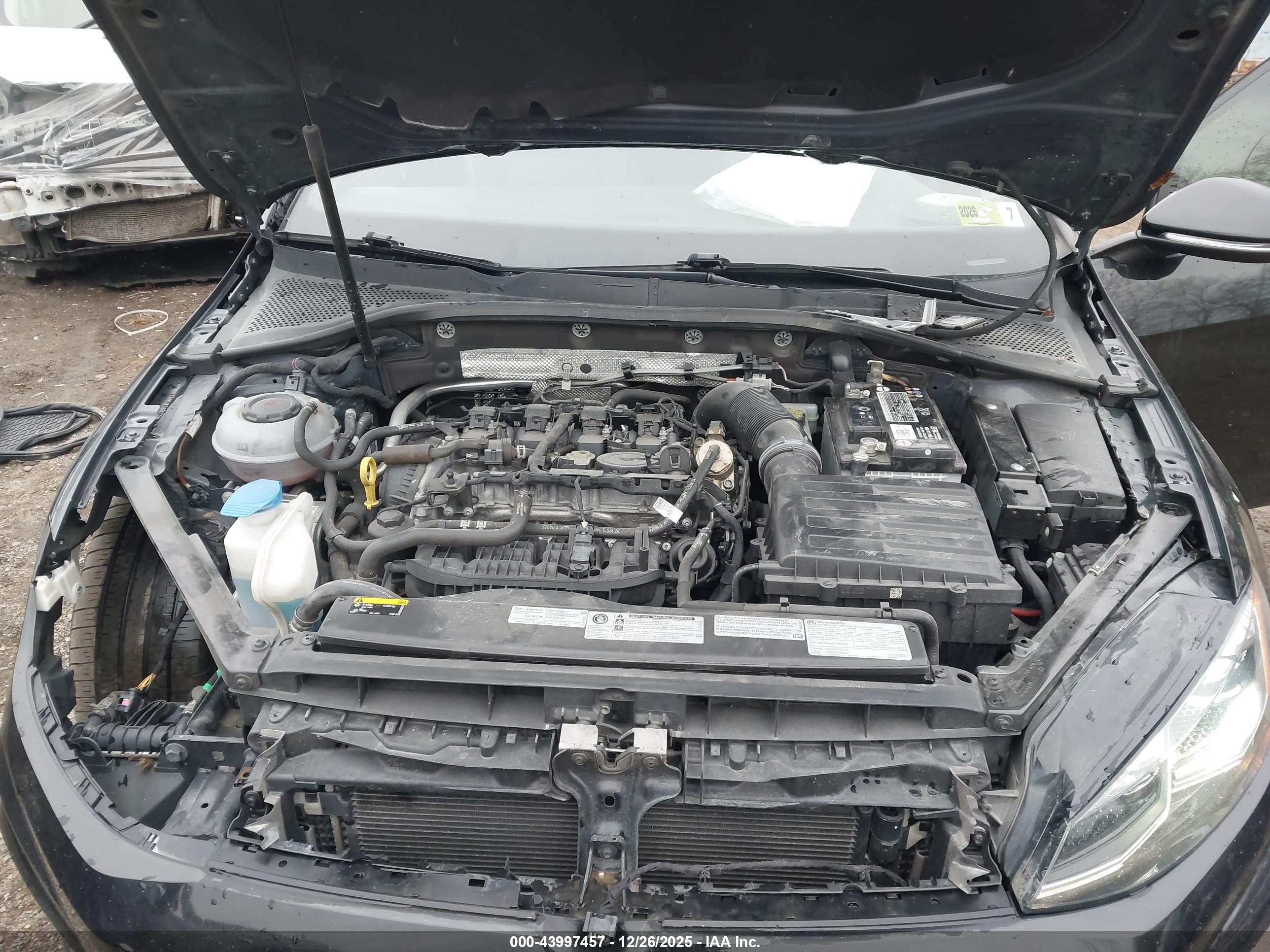 VOLKSWAGEN GOLF image 10