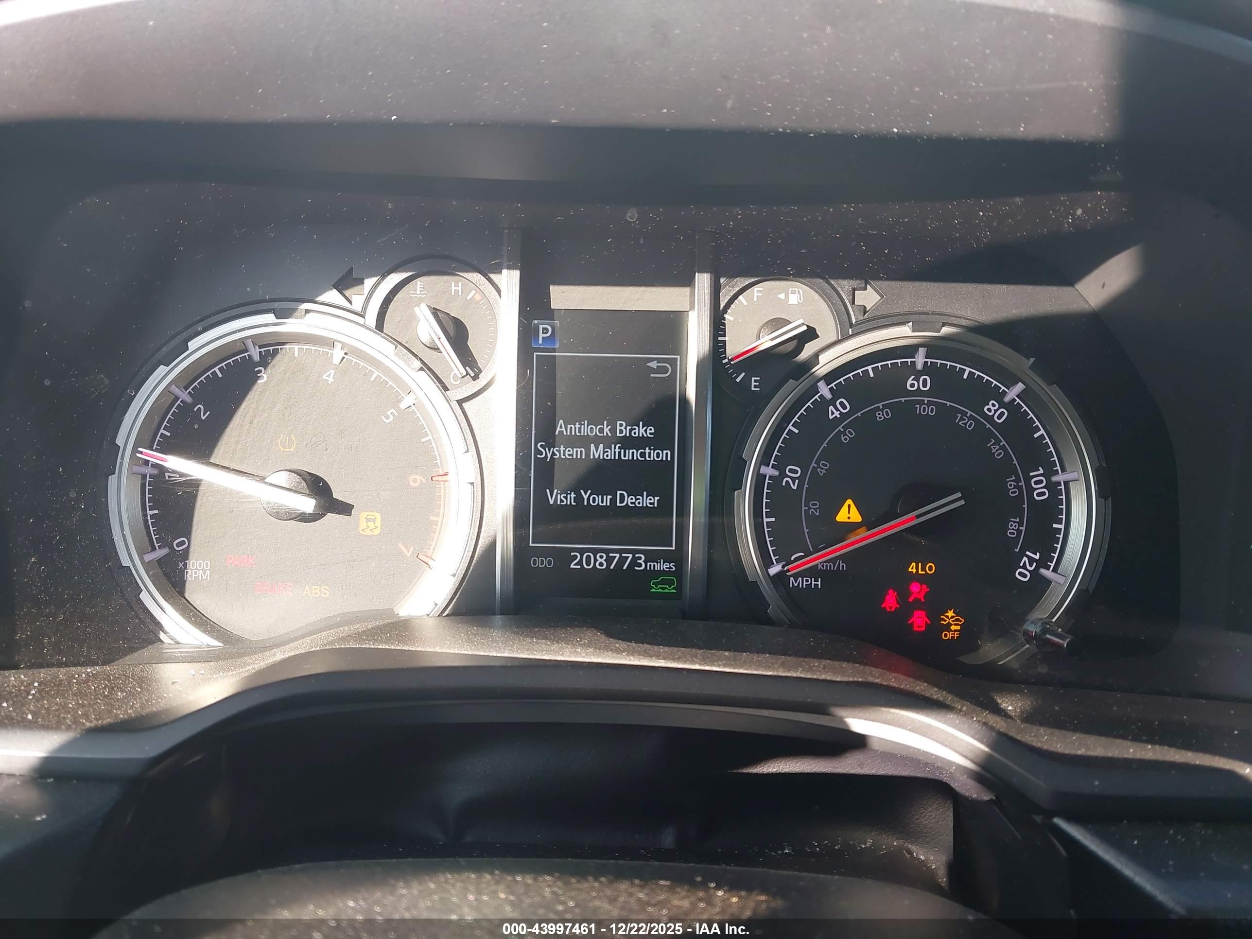TOYOTA 4RUNNER image 7