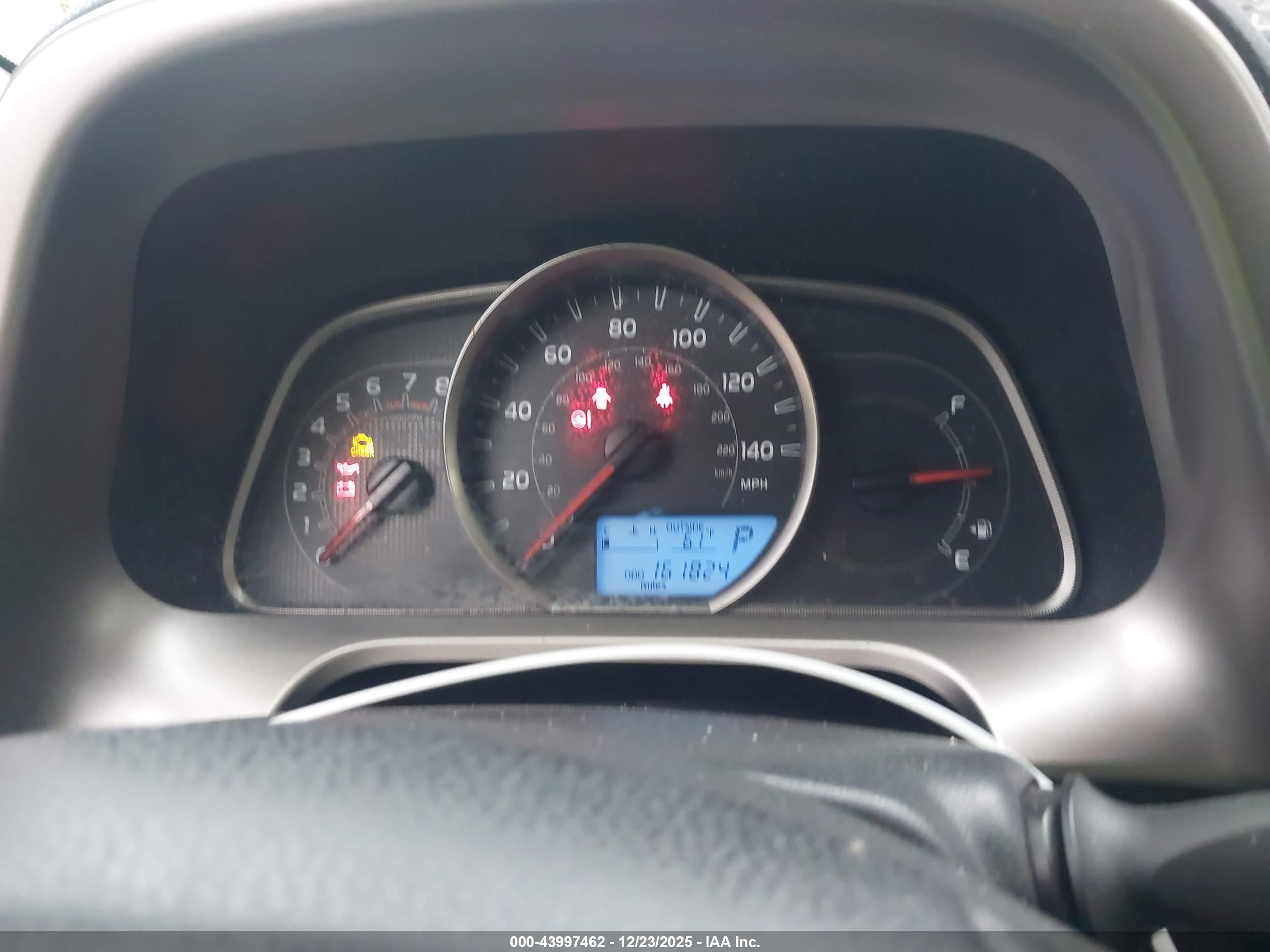 TOYOTA RAV4 image 7