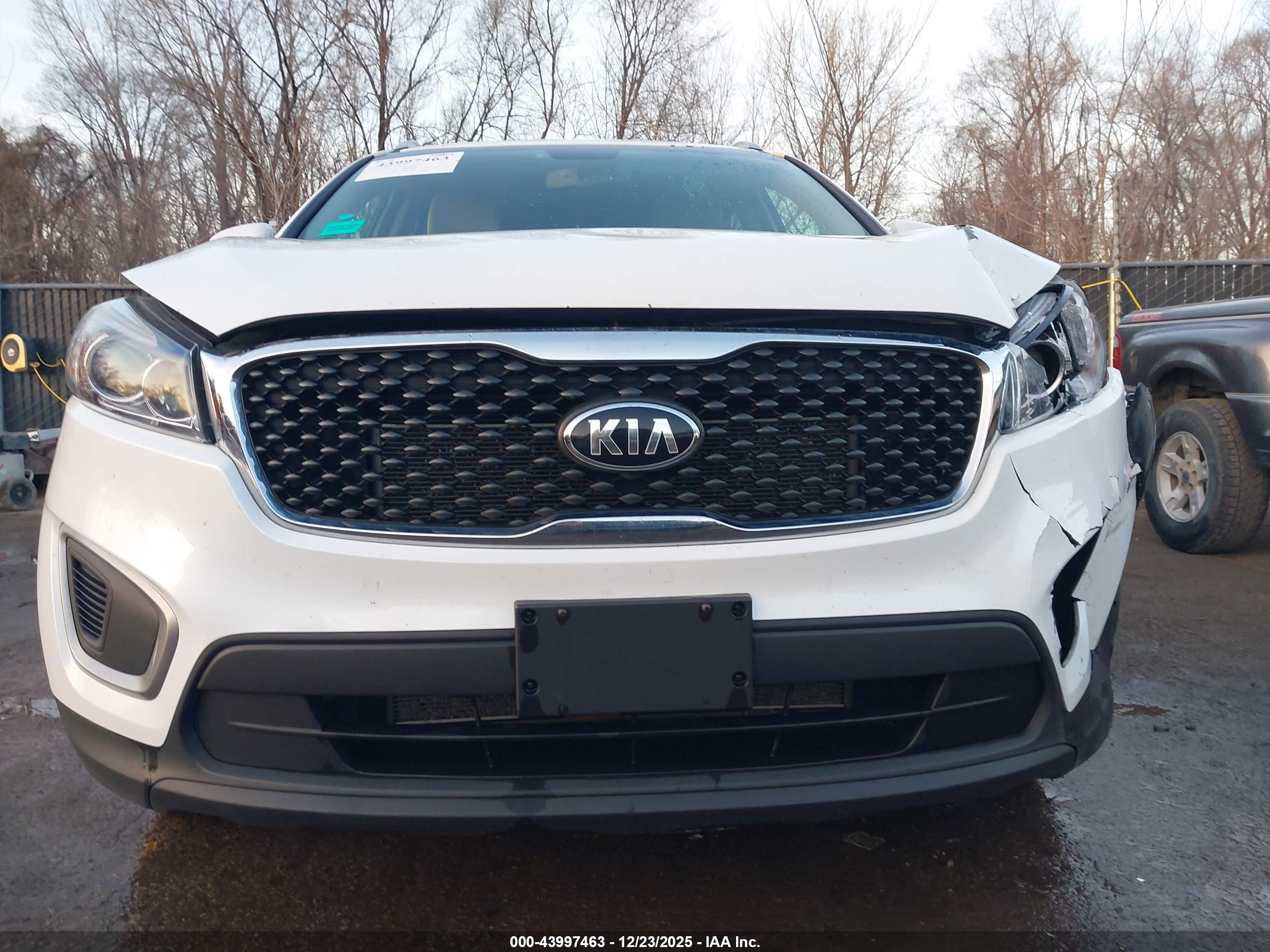KIA SORENTO image 6