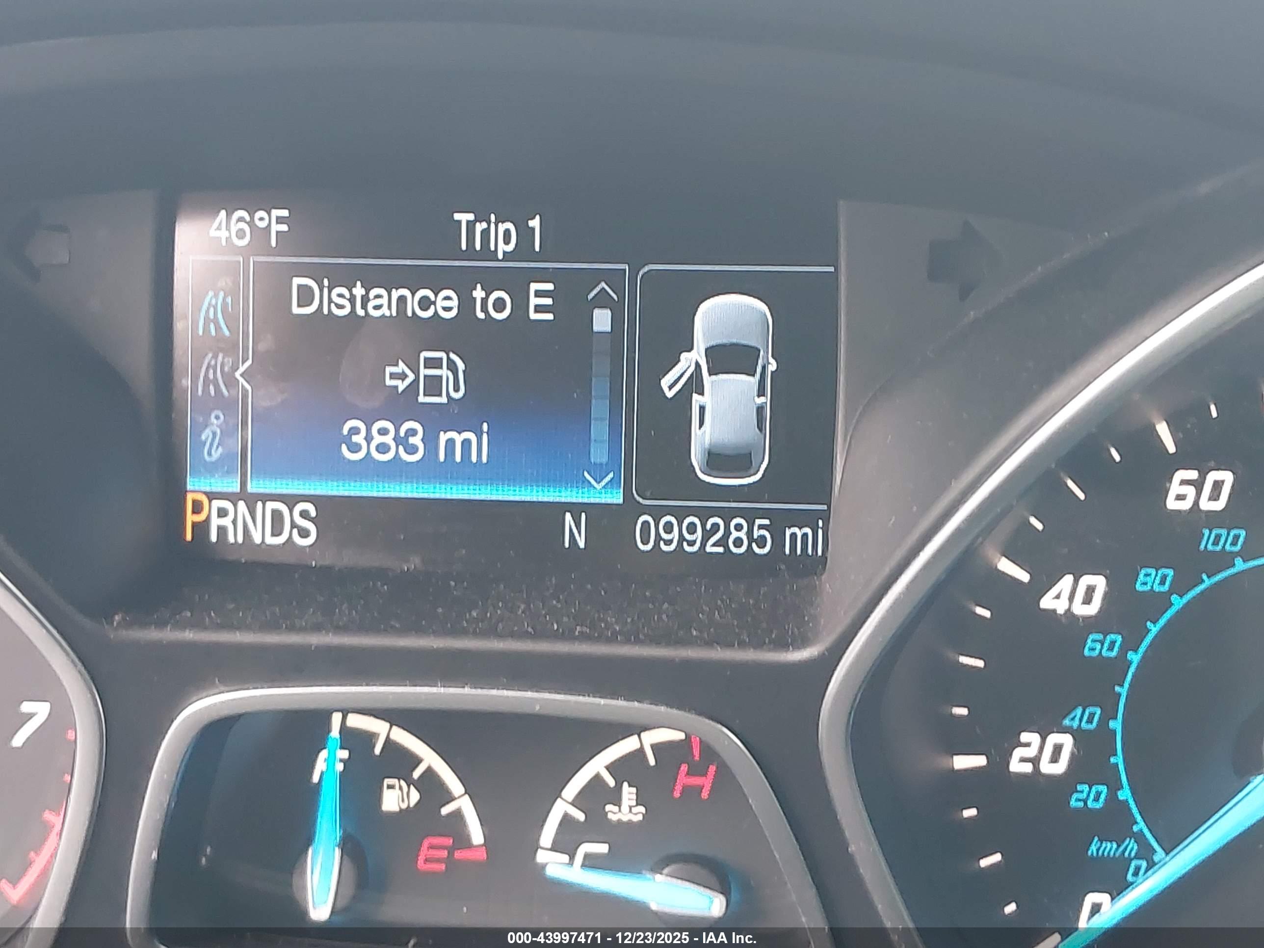 FORD ESCAPE image 7