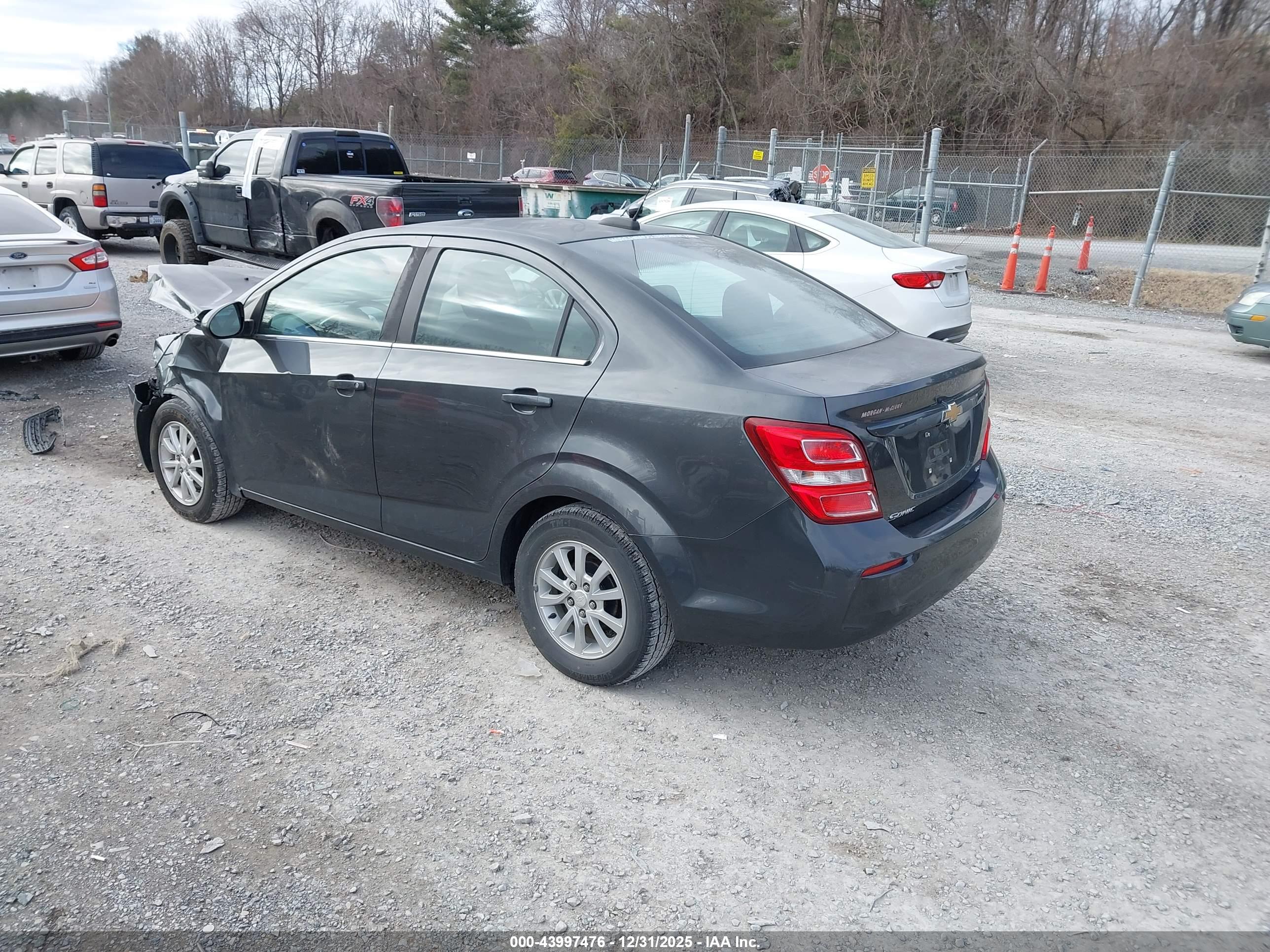 CHEVROLET SONIC image 3