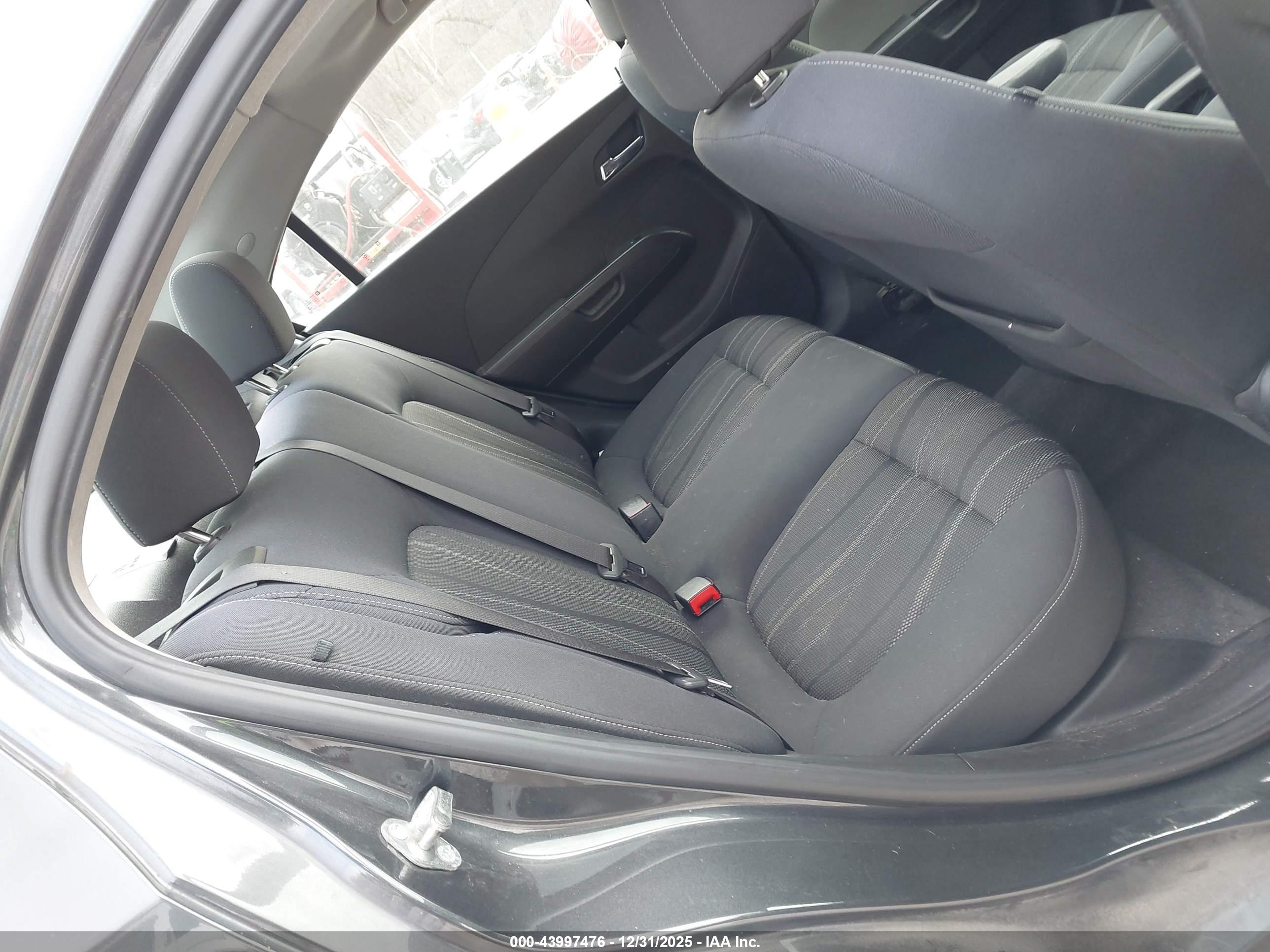 CHEVROLET SONIC image 8