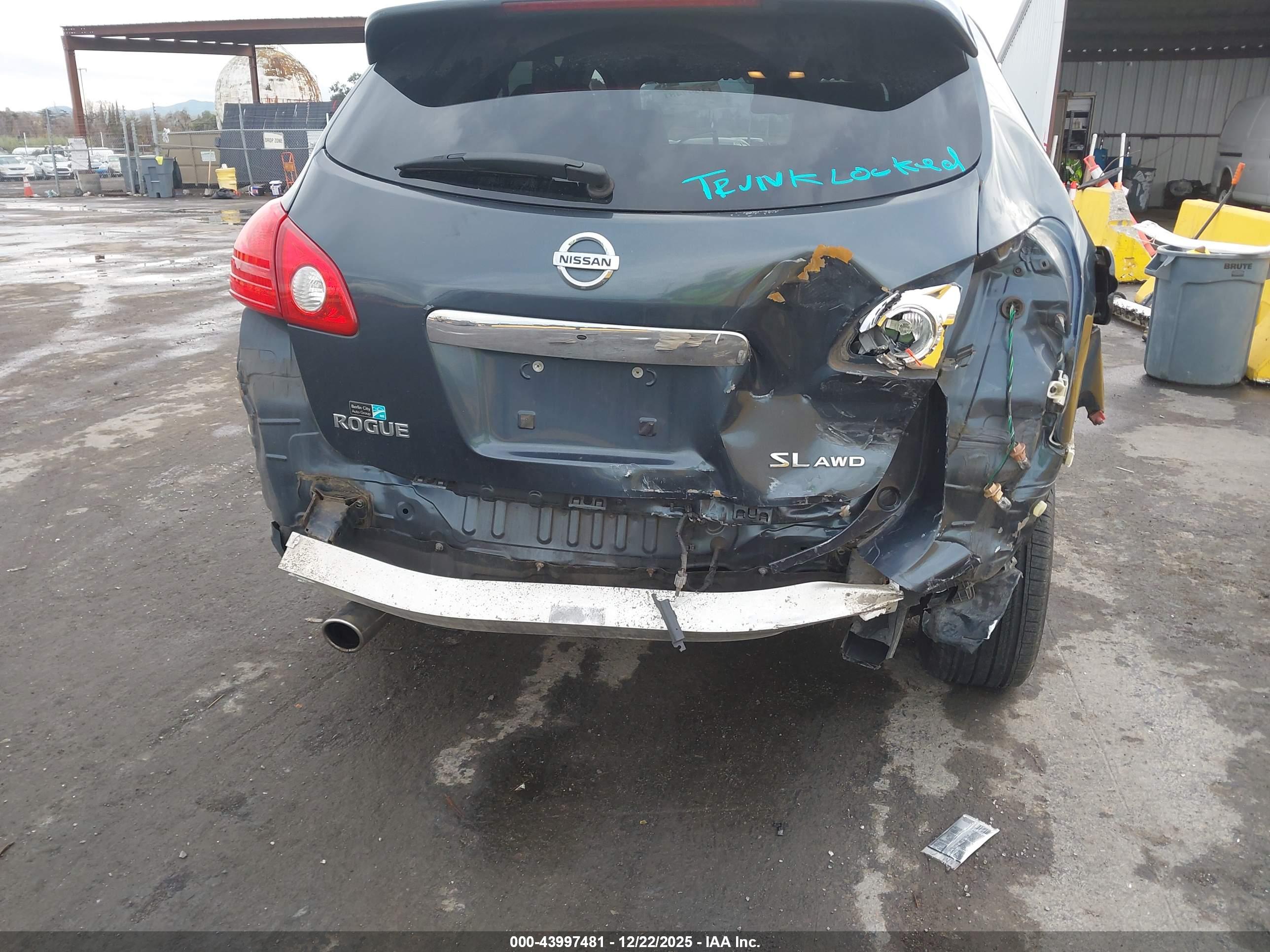 NISSAN ROGUE image 6