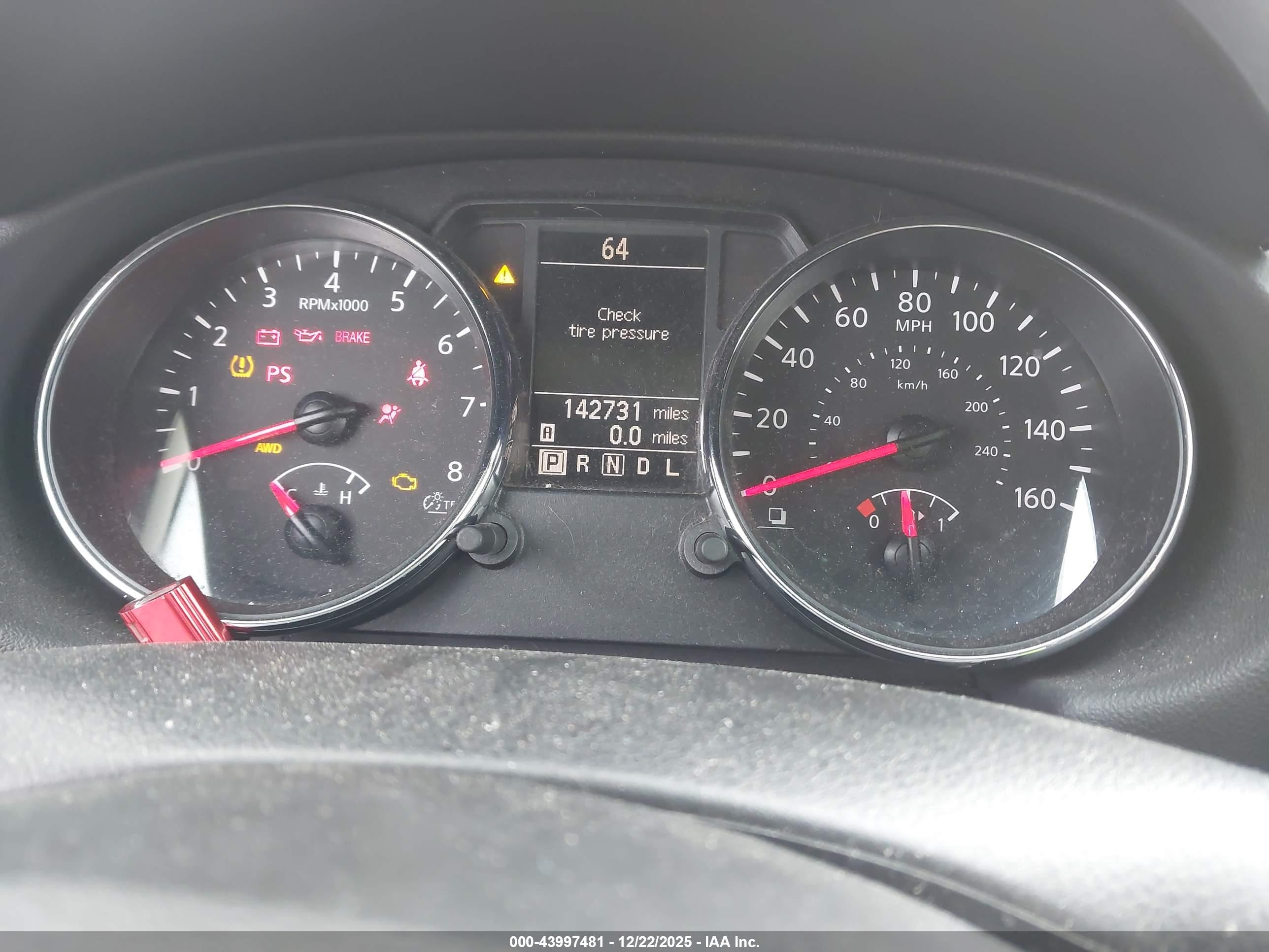NISSAN ROGUE image 7