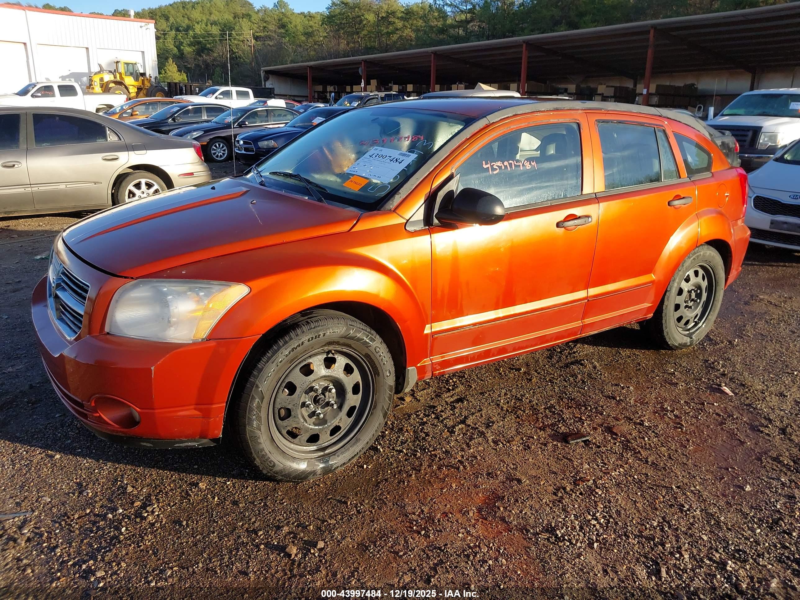 DODGE CALIBER image 2