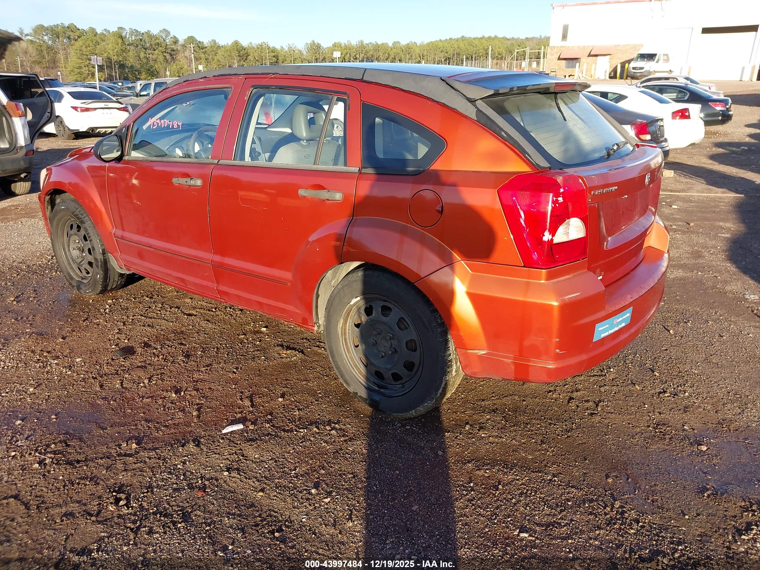 DODGE CALIBER image 3