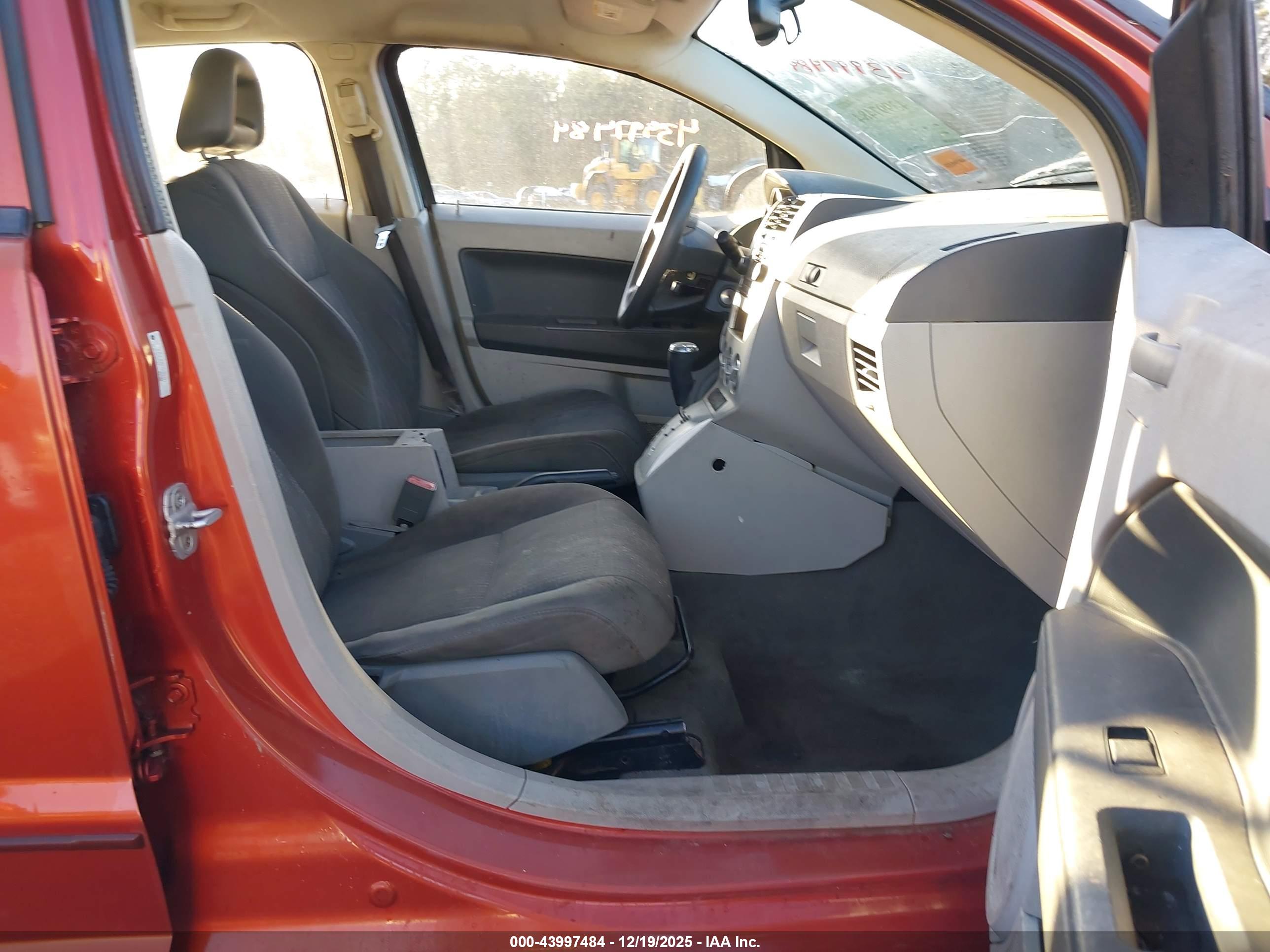 DODGE CALIBER image 5