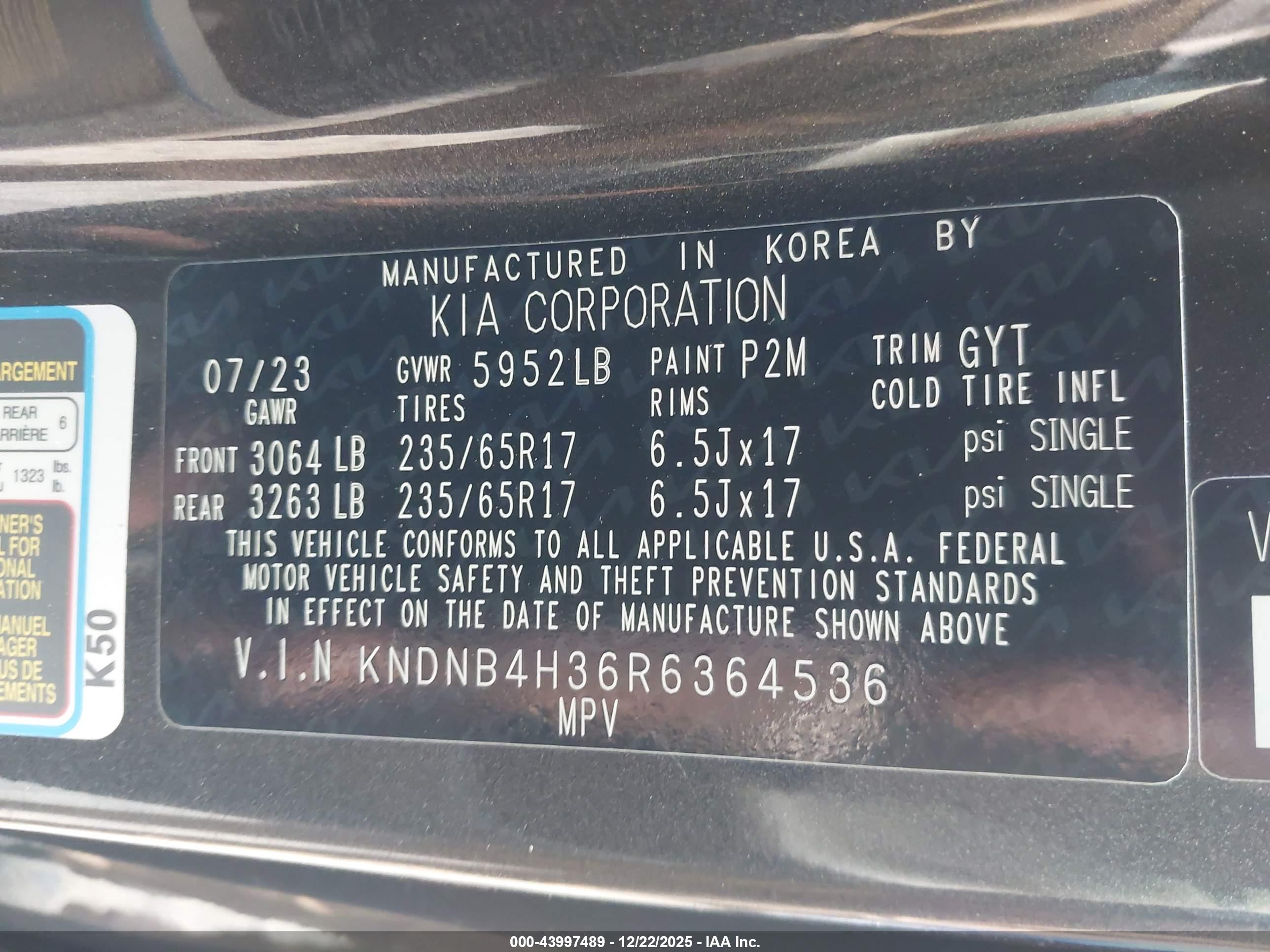 KIA CARNIVAL image 9