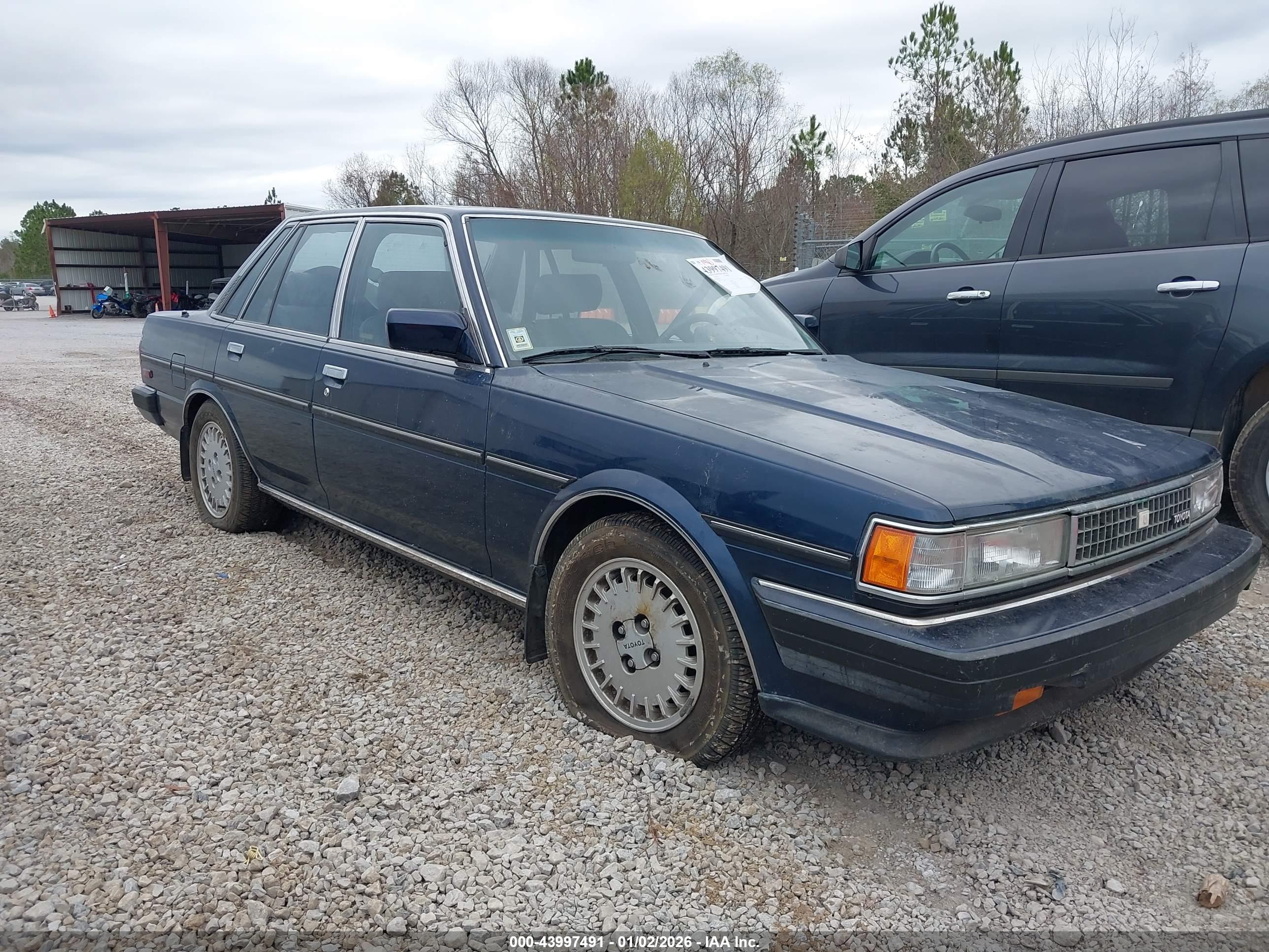 TOYOTA CRESSIDA image 6