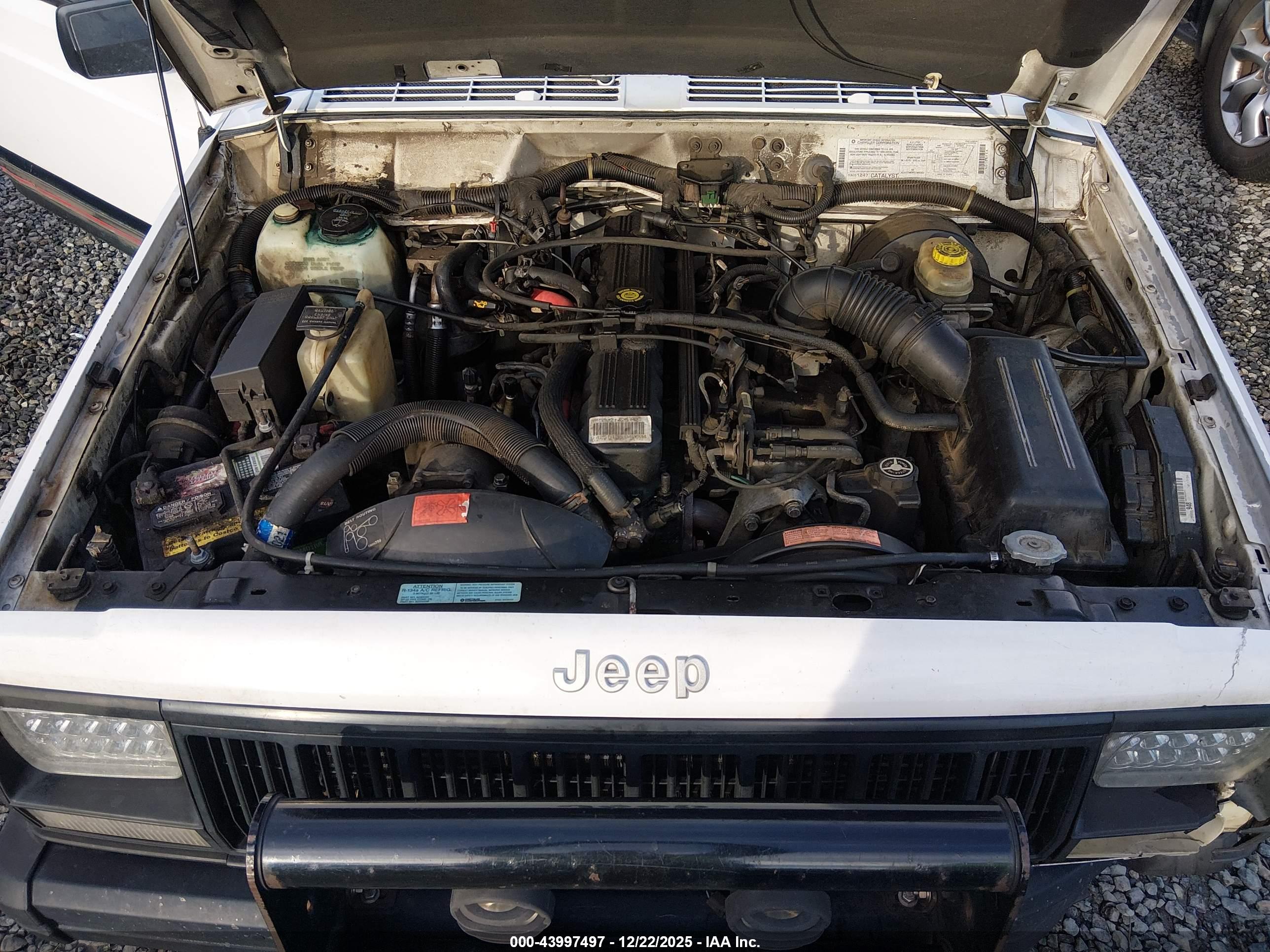 JEEP CHEROKEE image 10
