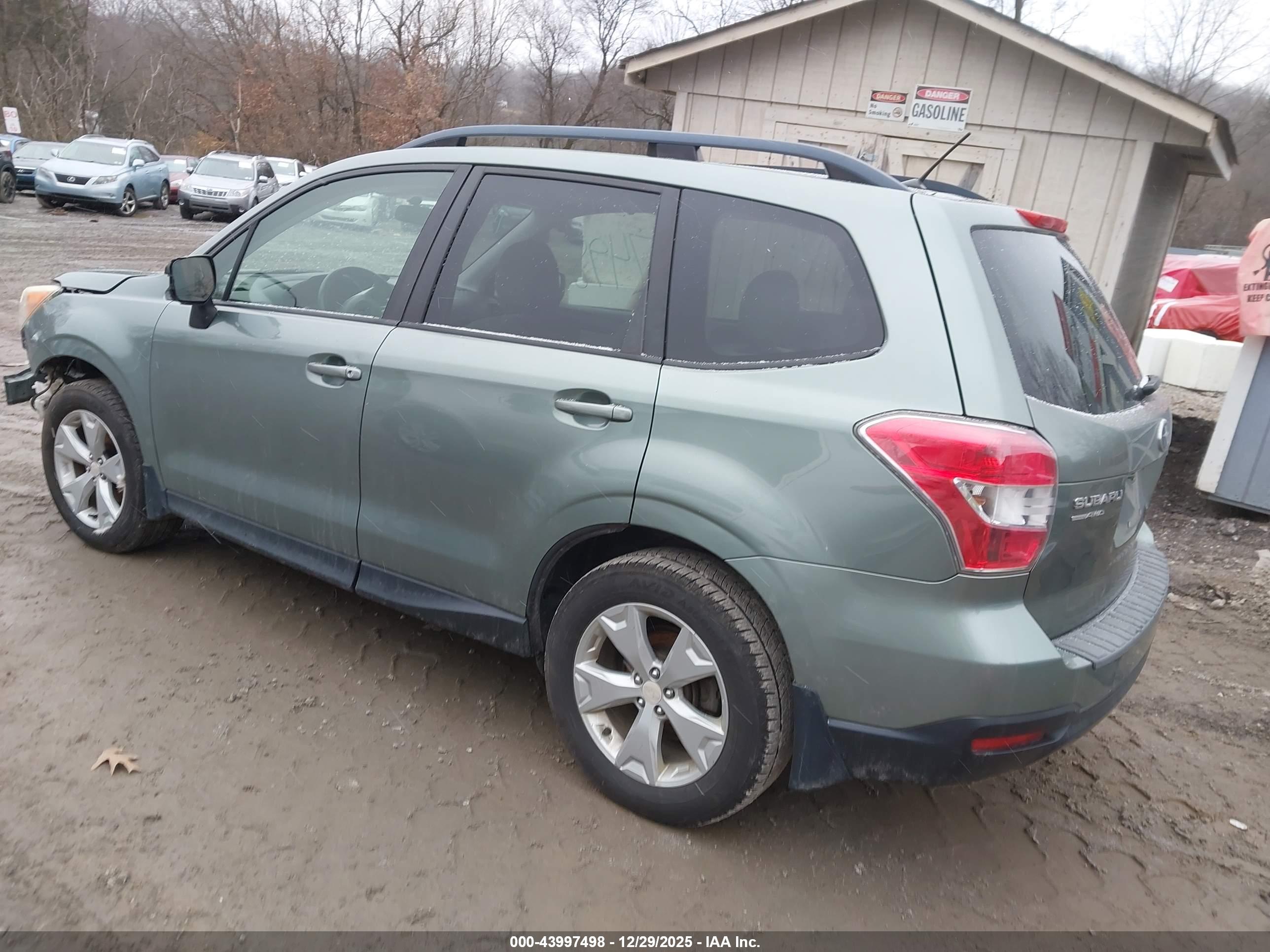 SUBARU FORESTER image 3