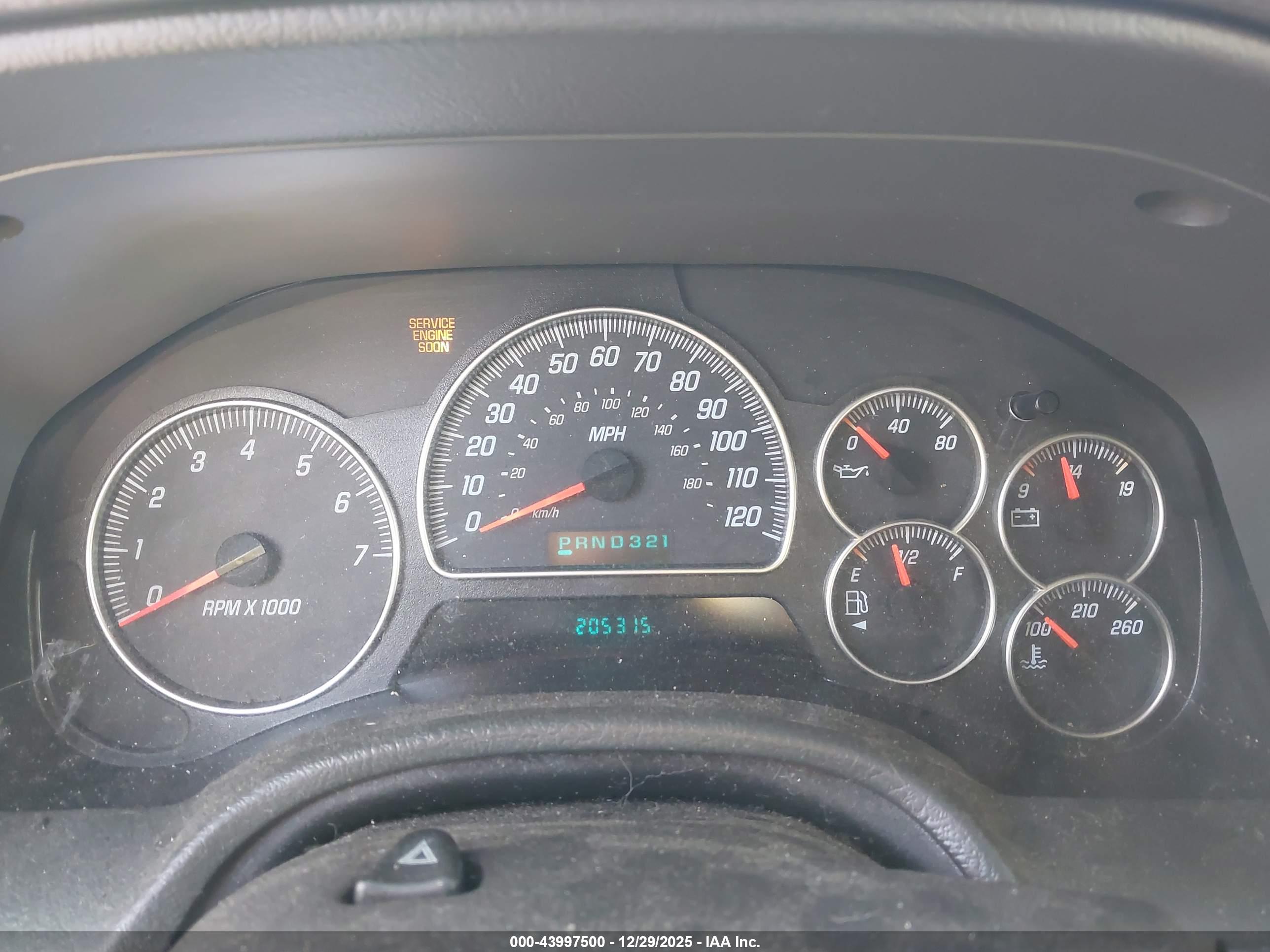 GMC ENVOY image 7