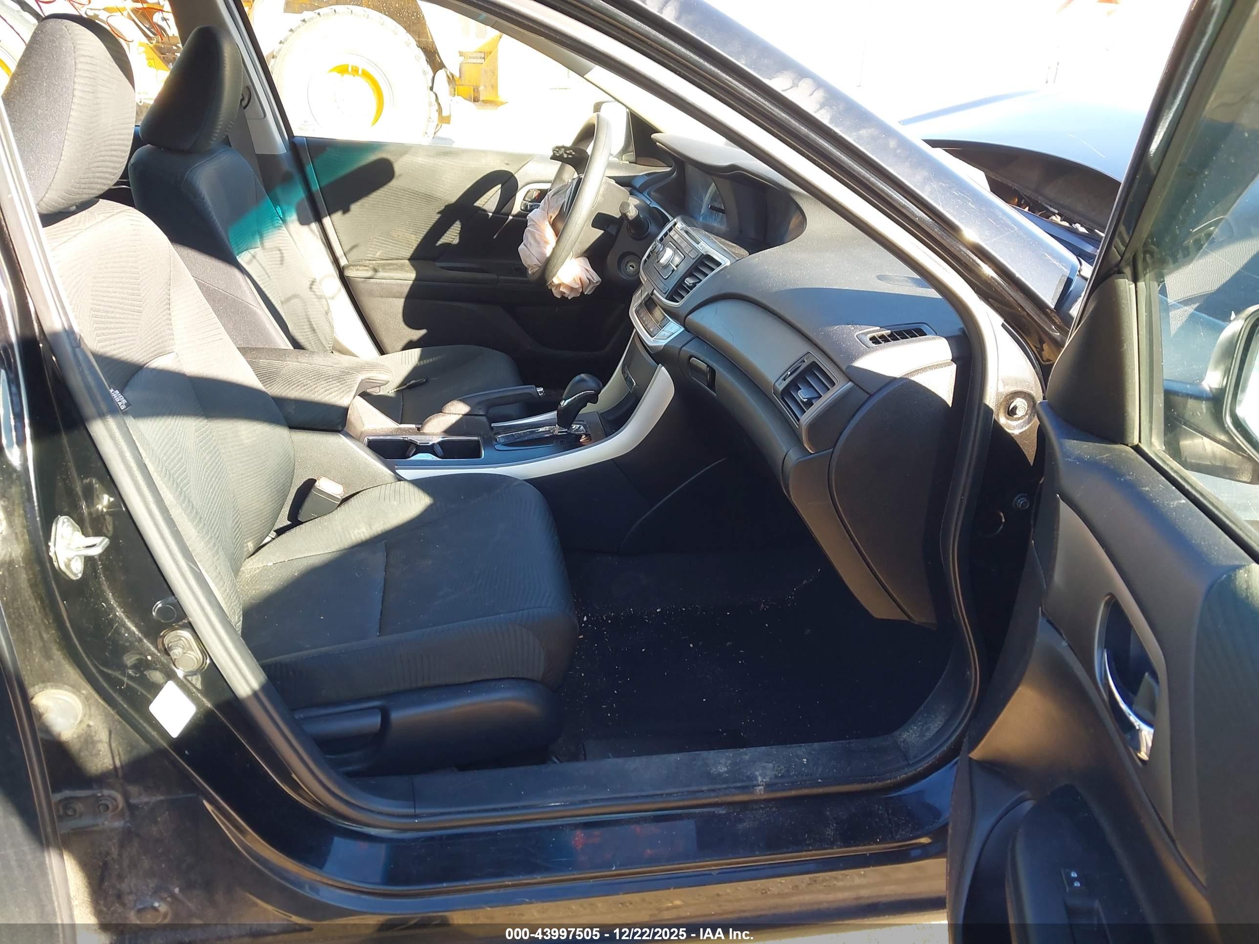HONDA ACCORD image 5