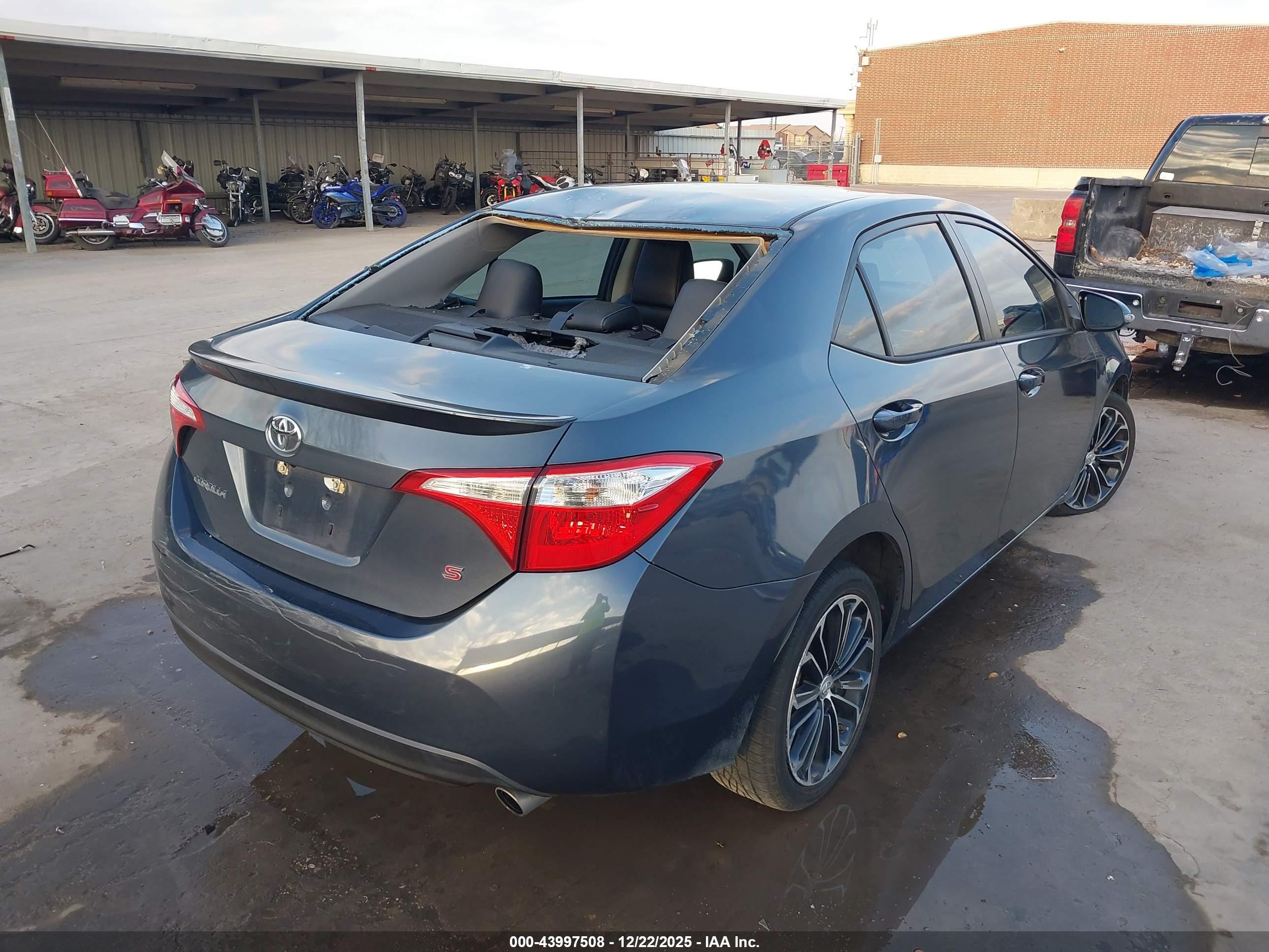 TOYOTA COROLLA image 4