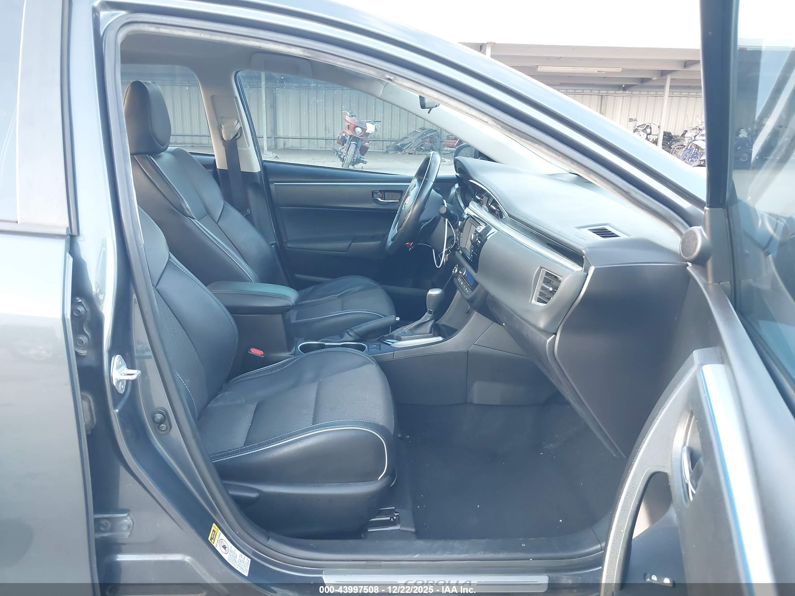TOYOTA COROLLA image 5
