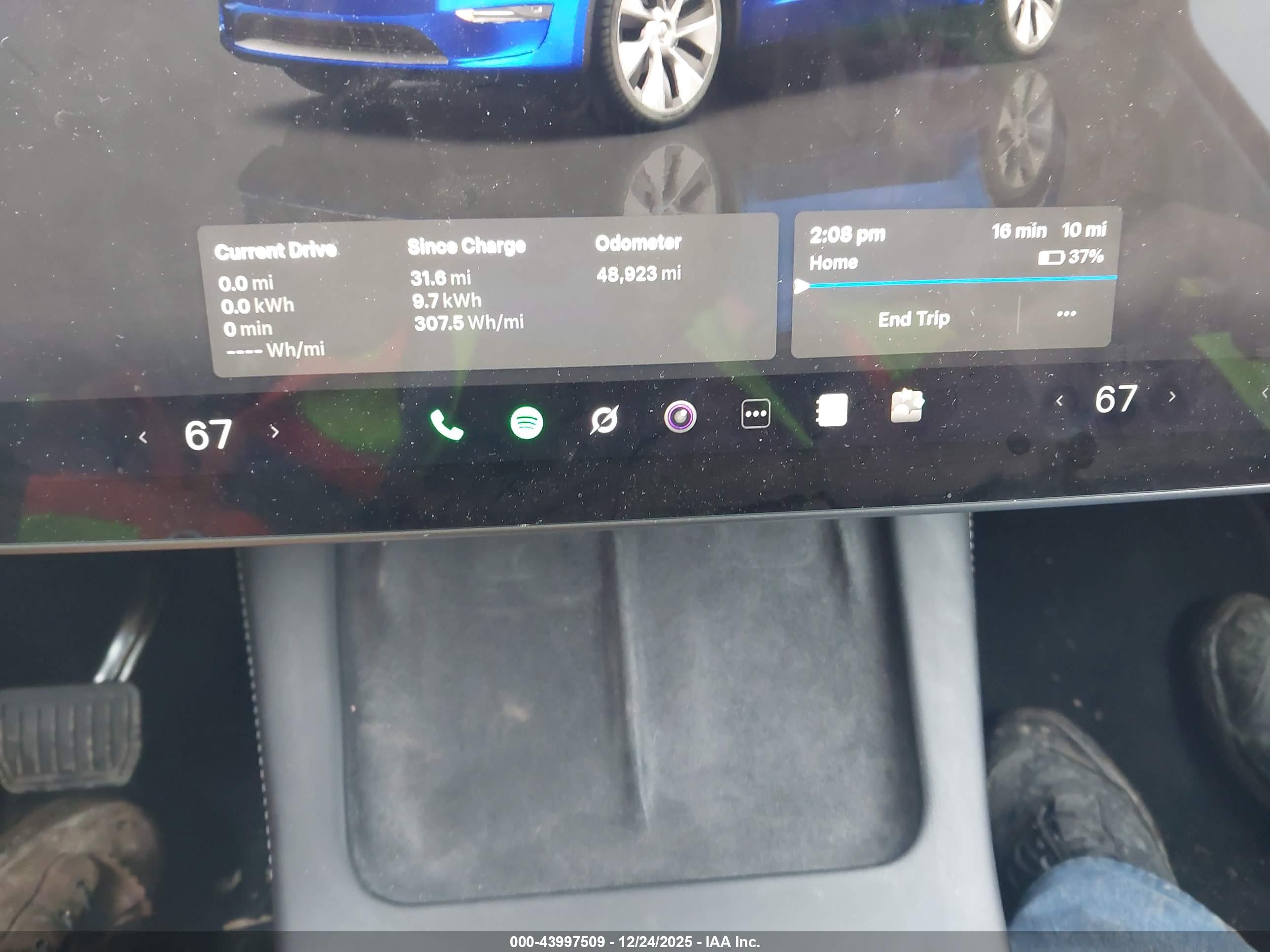 TESLA MODEL image 7