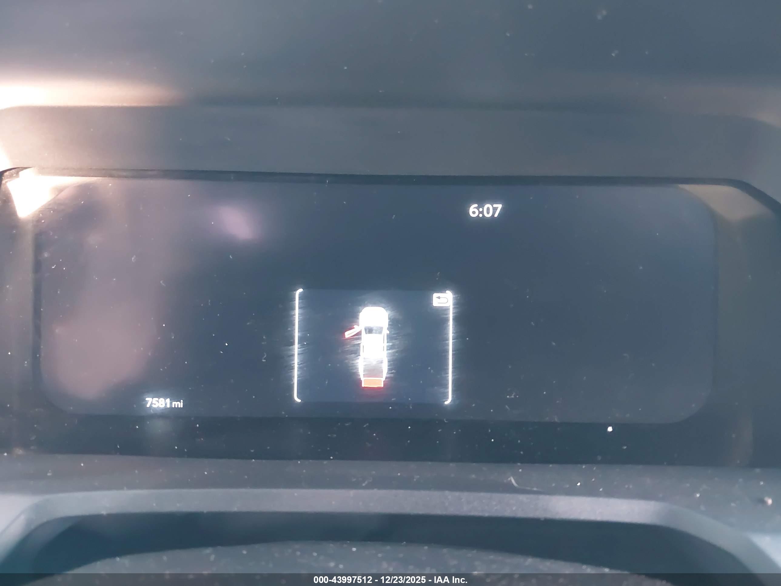 TOYOTA TACOMA image 7