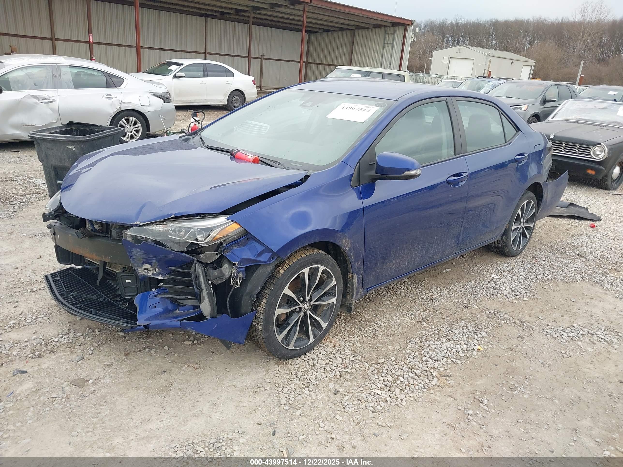 TOYOTA COROLLA image 2