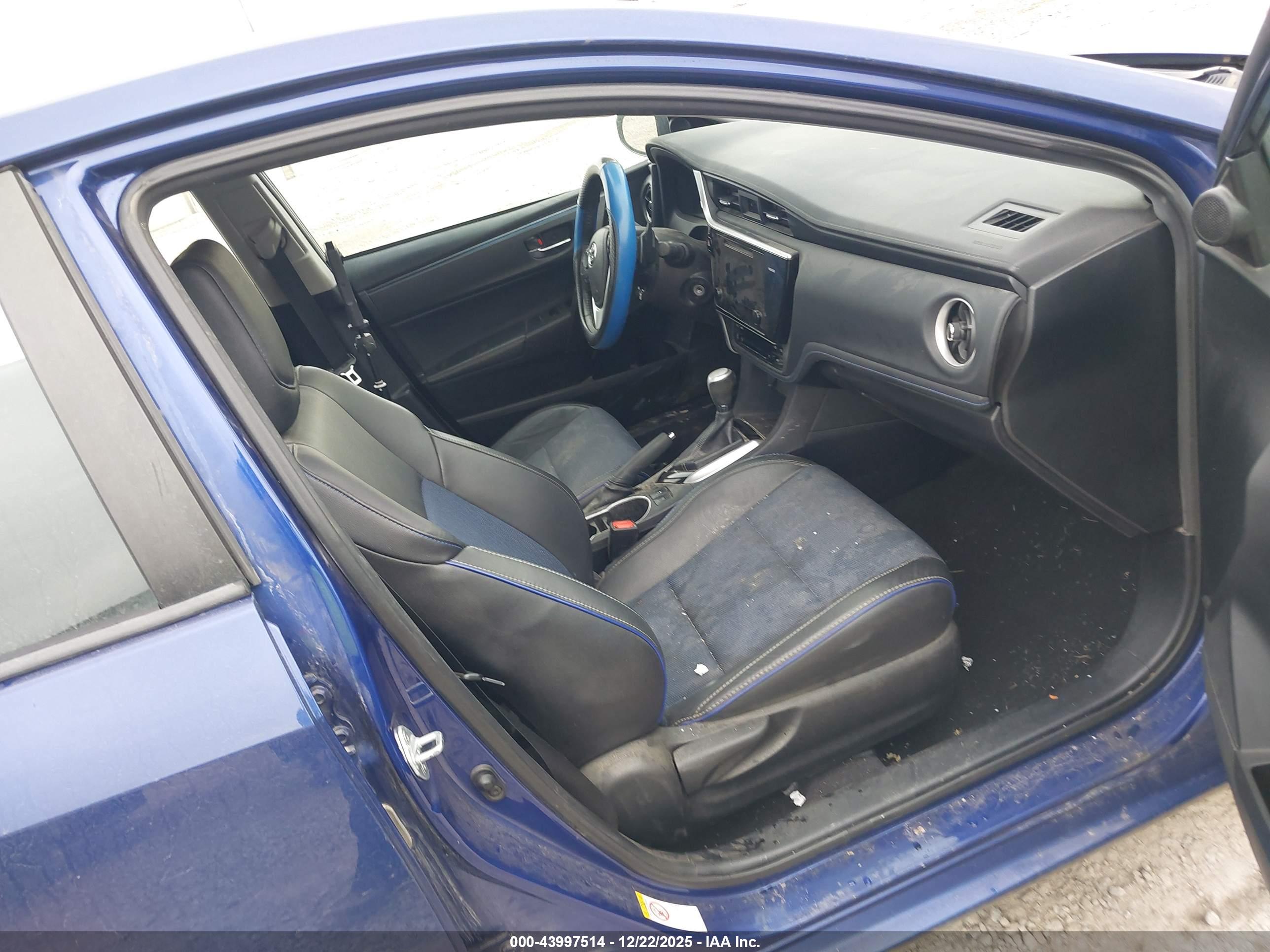 TOYOTA COROLLA image 5