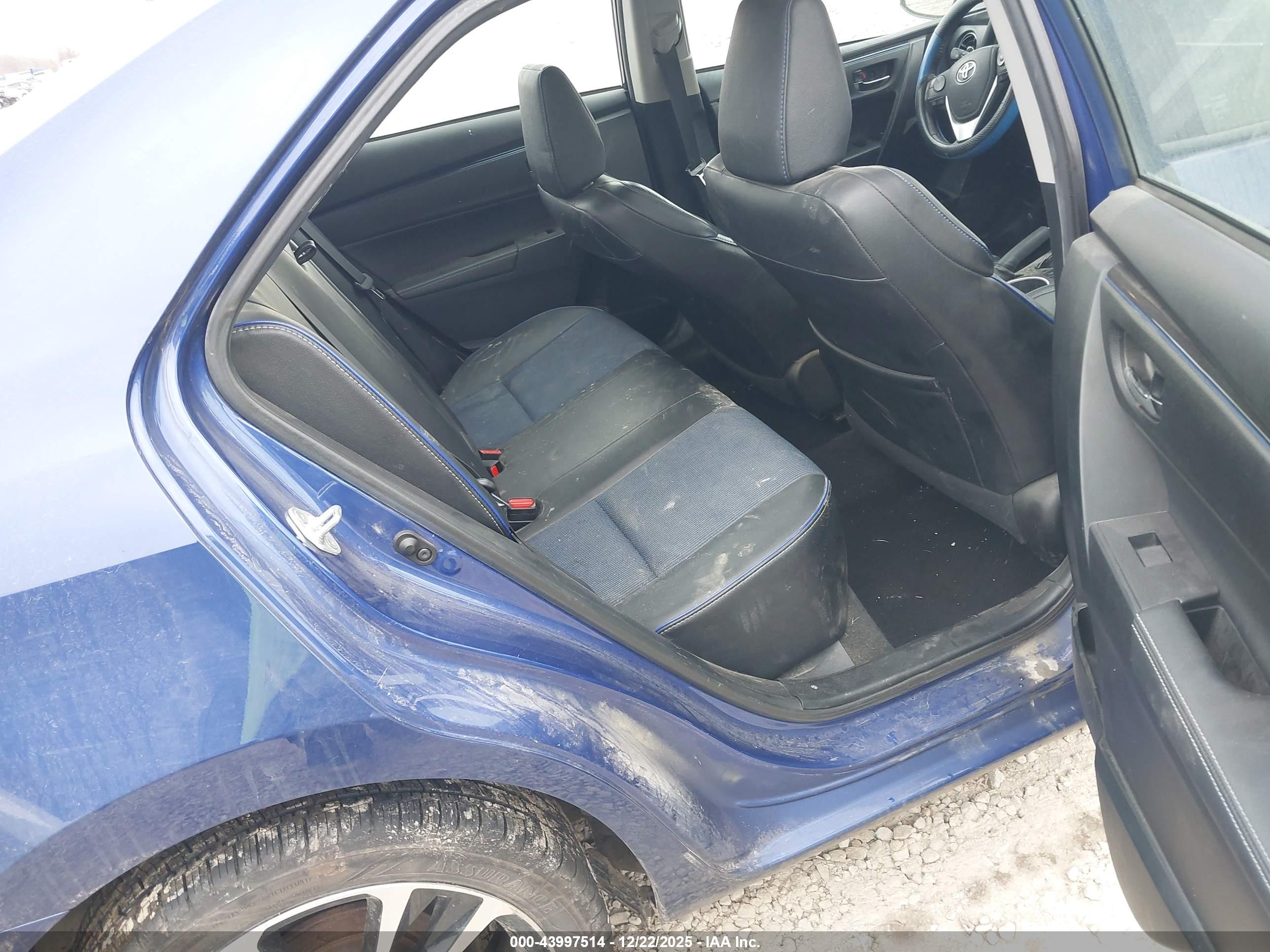 TOYOTA COROLLA image 8