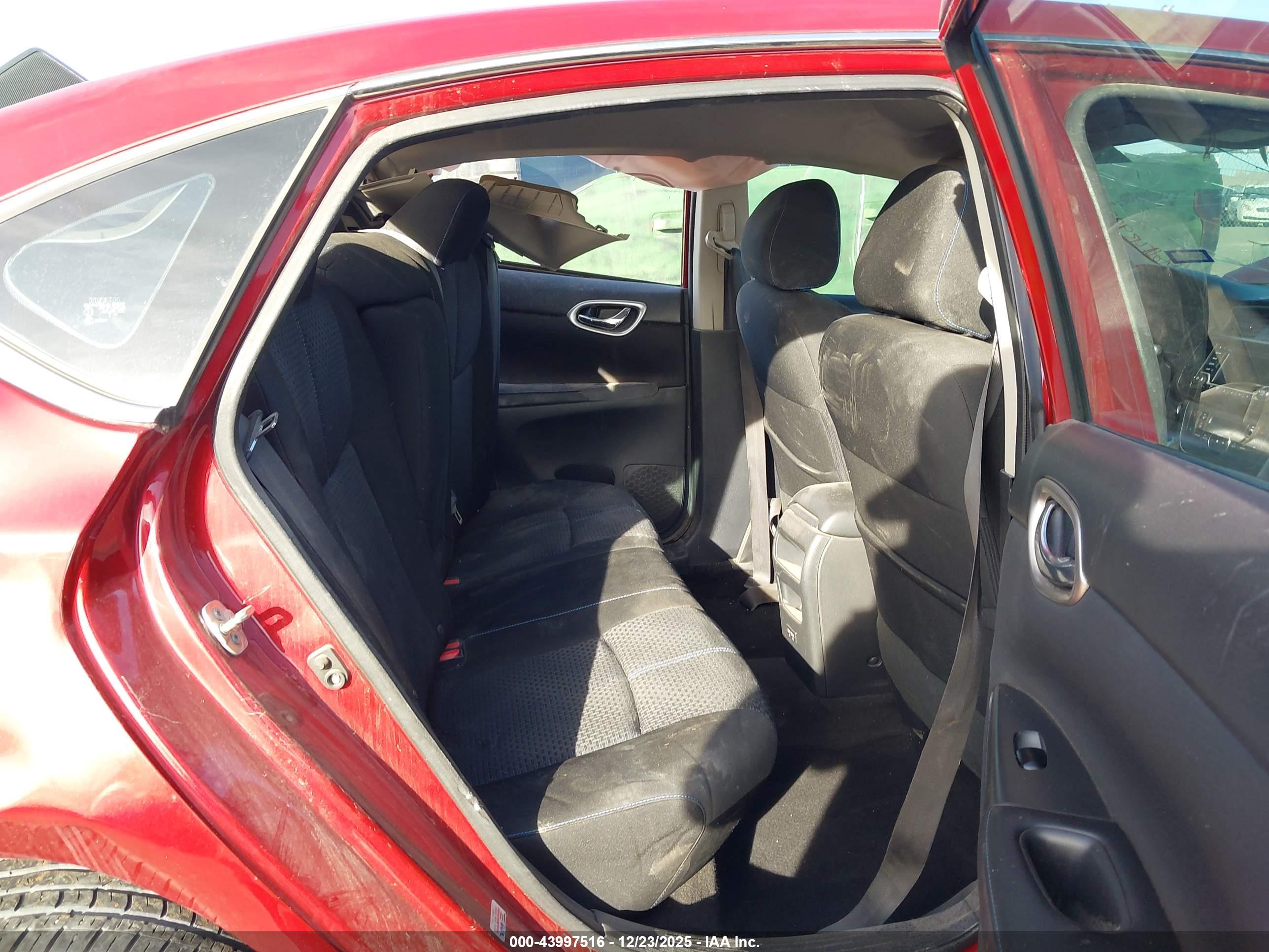 NISSAN SENTRA image 8