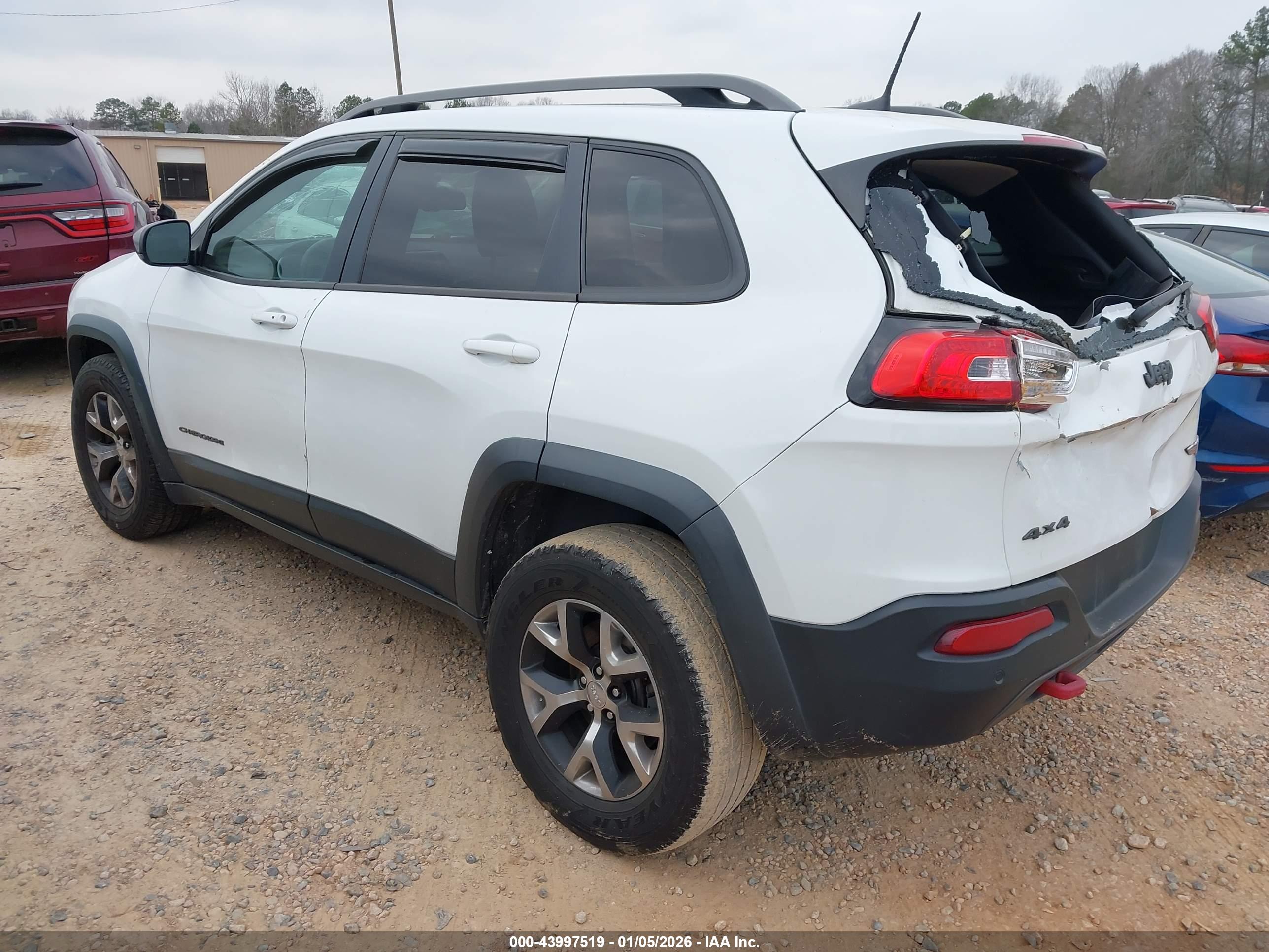 JEEP CHEROKEE image 3