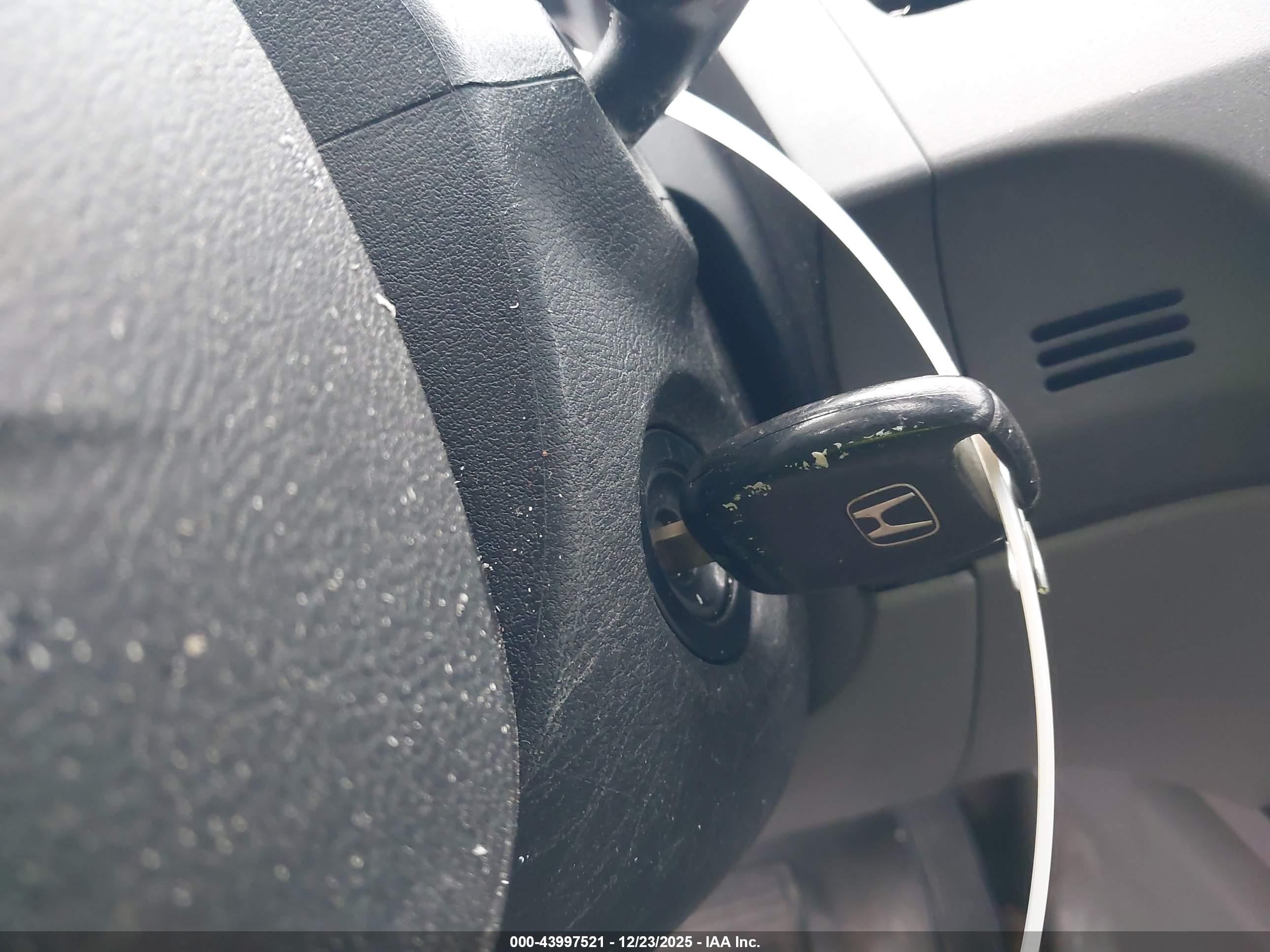 HONDA CIVIC image 11