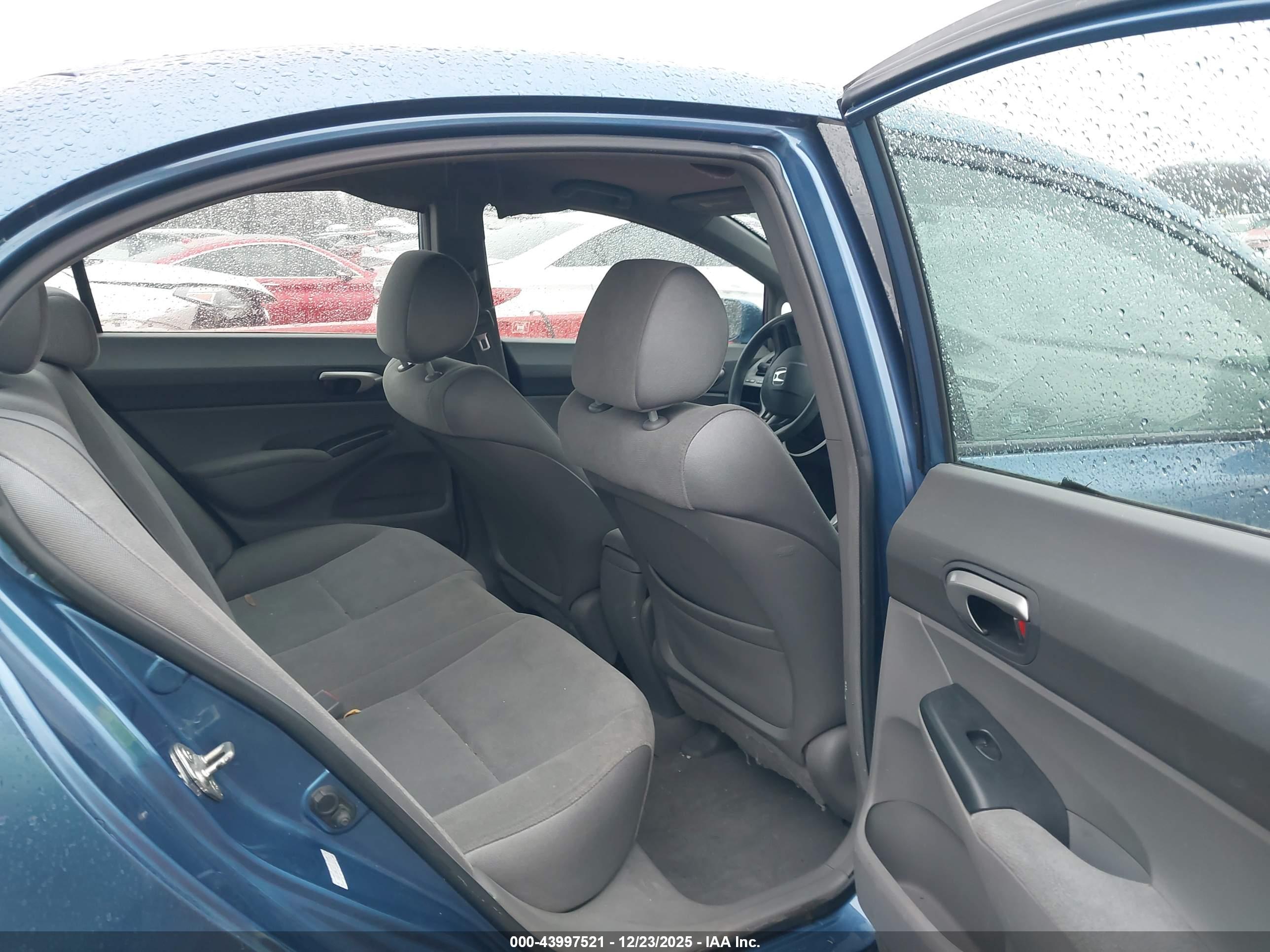 HONDA CIVIC image 8