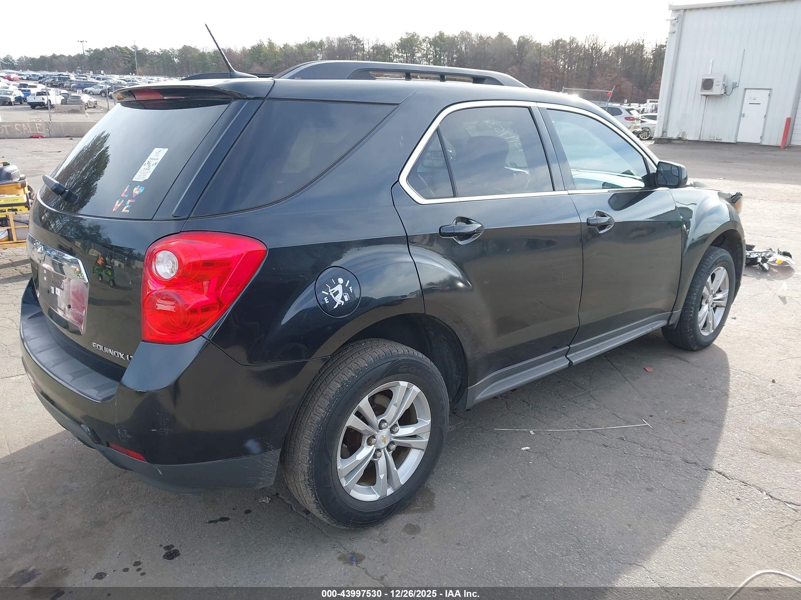 CHEVROLET EQUINOX image 4