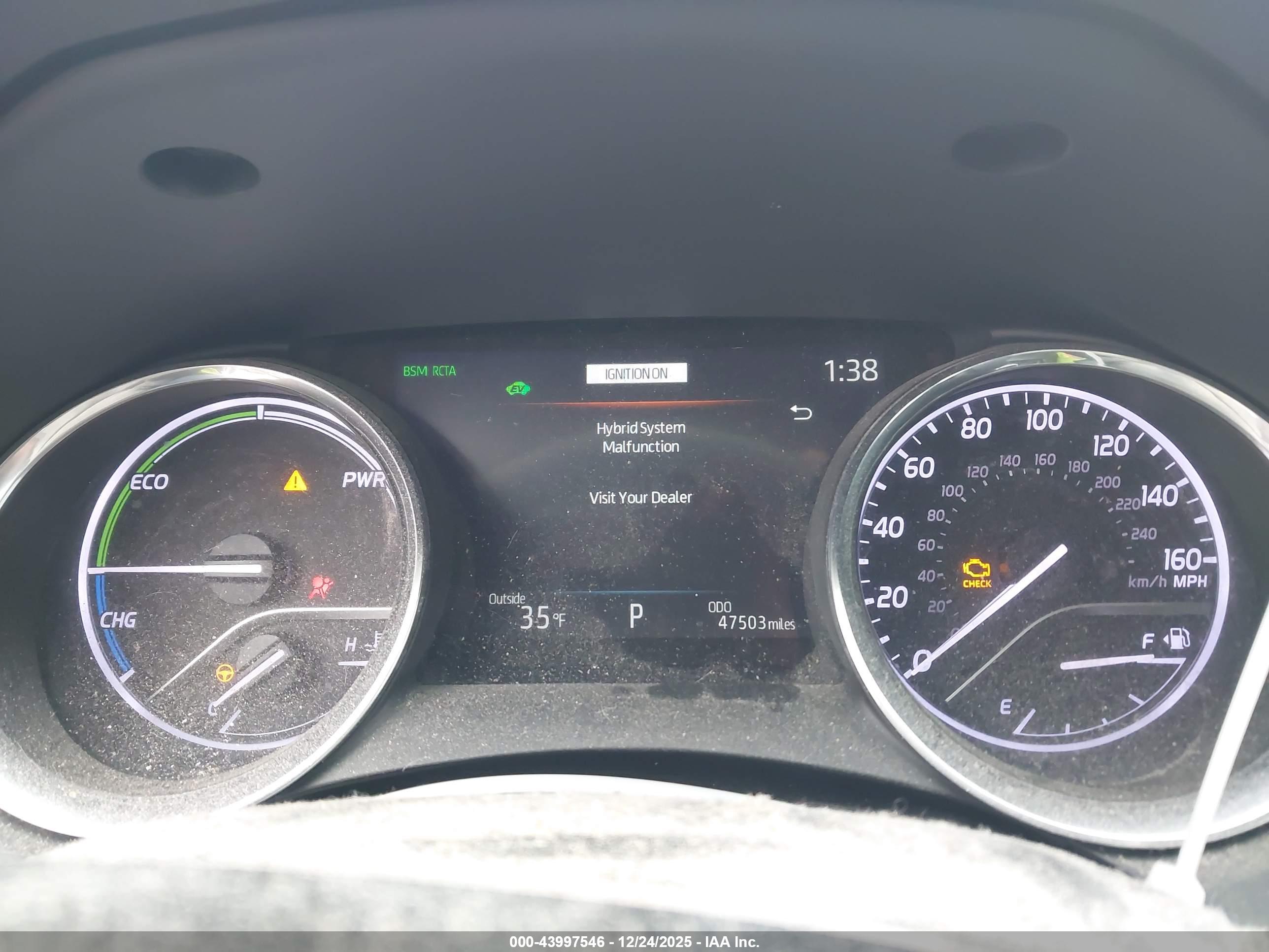 TOYOTA CAMRY image 7