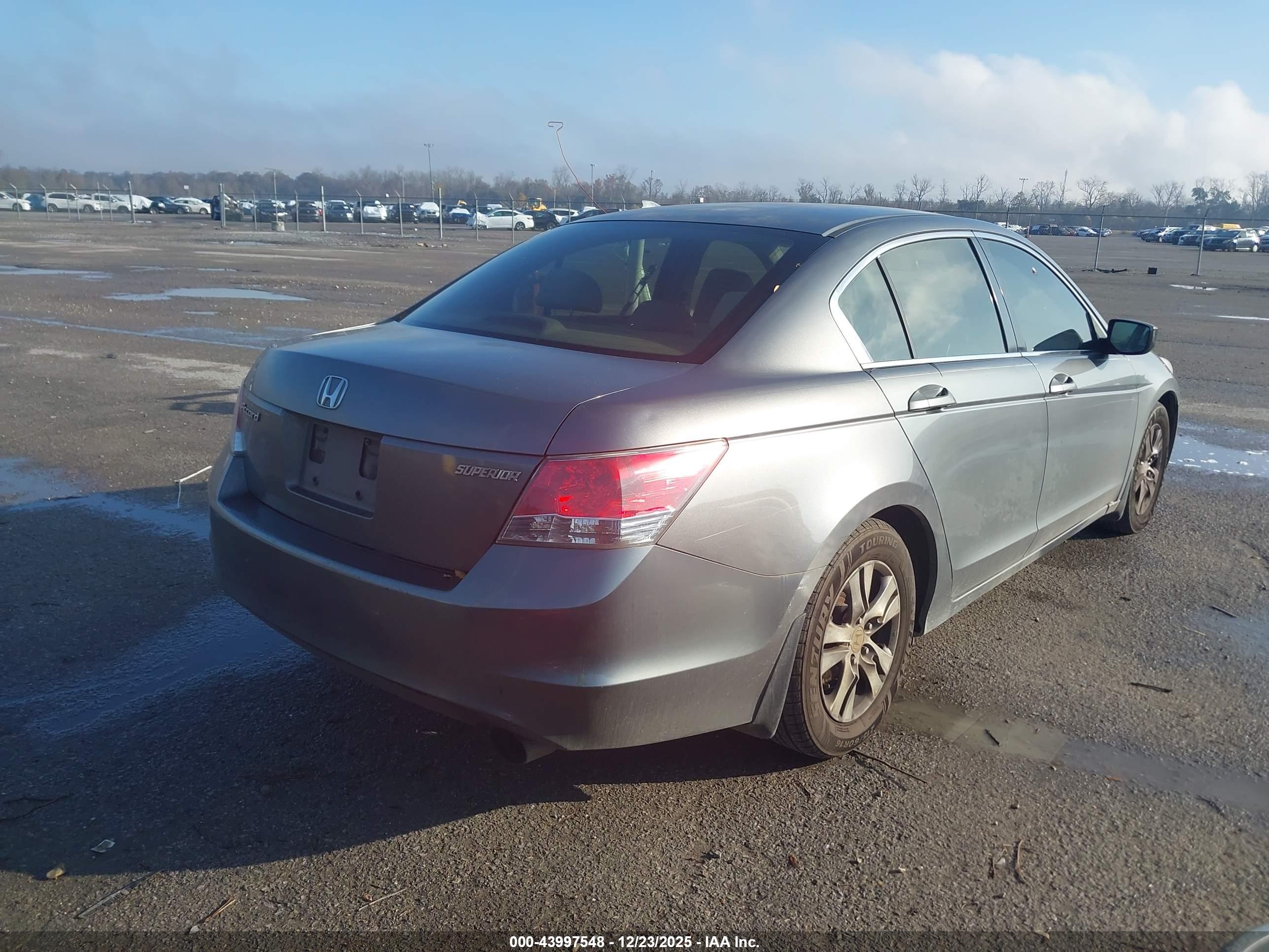 HONDA ACCORD image 4